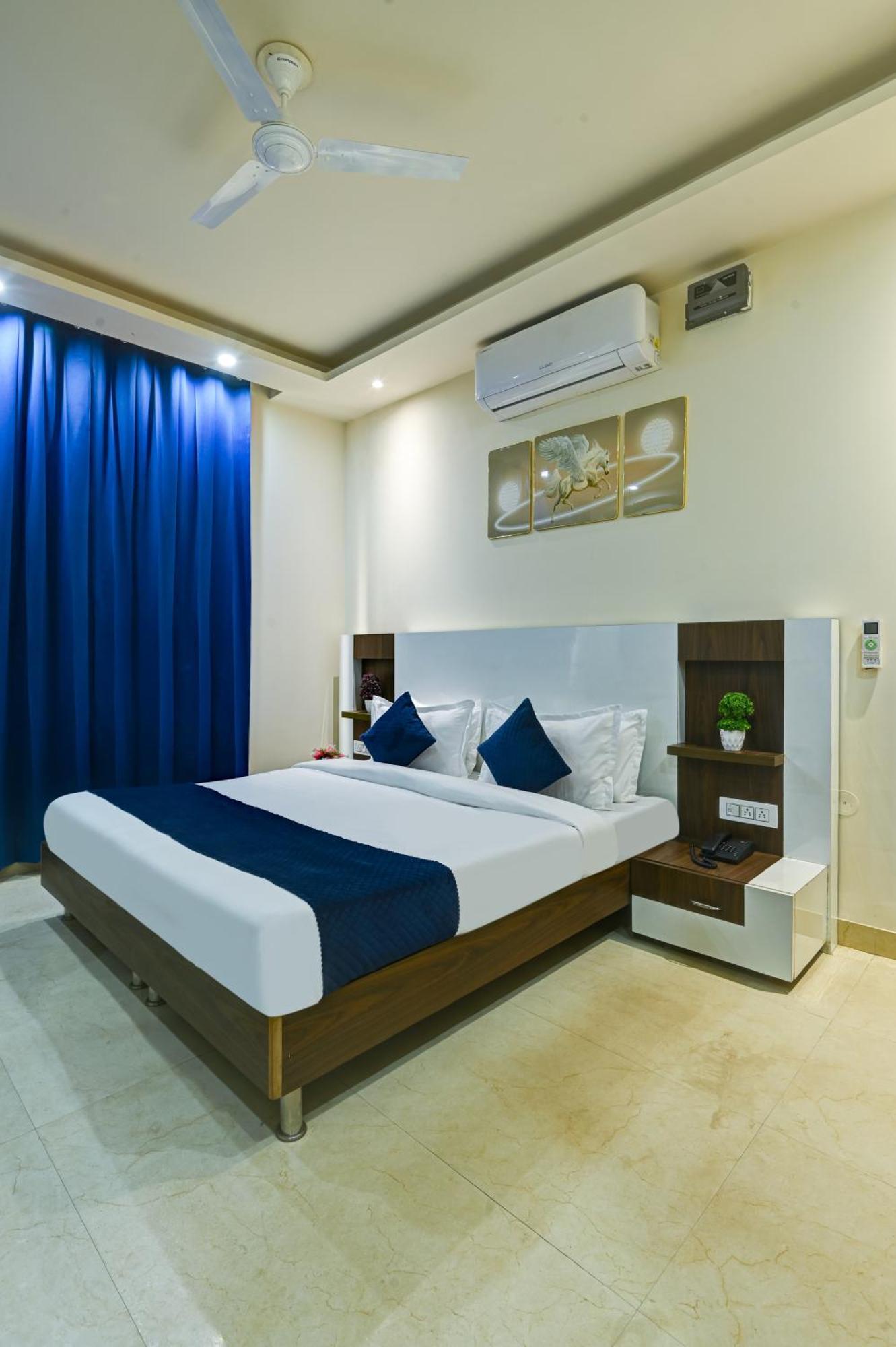 Nexhub - Unitech Cyber Park Hotel