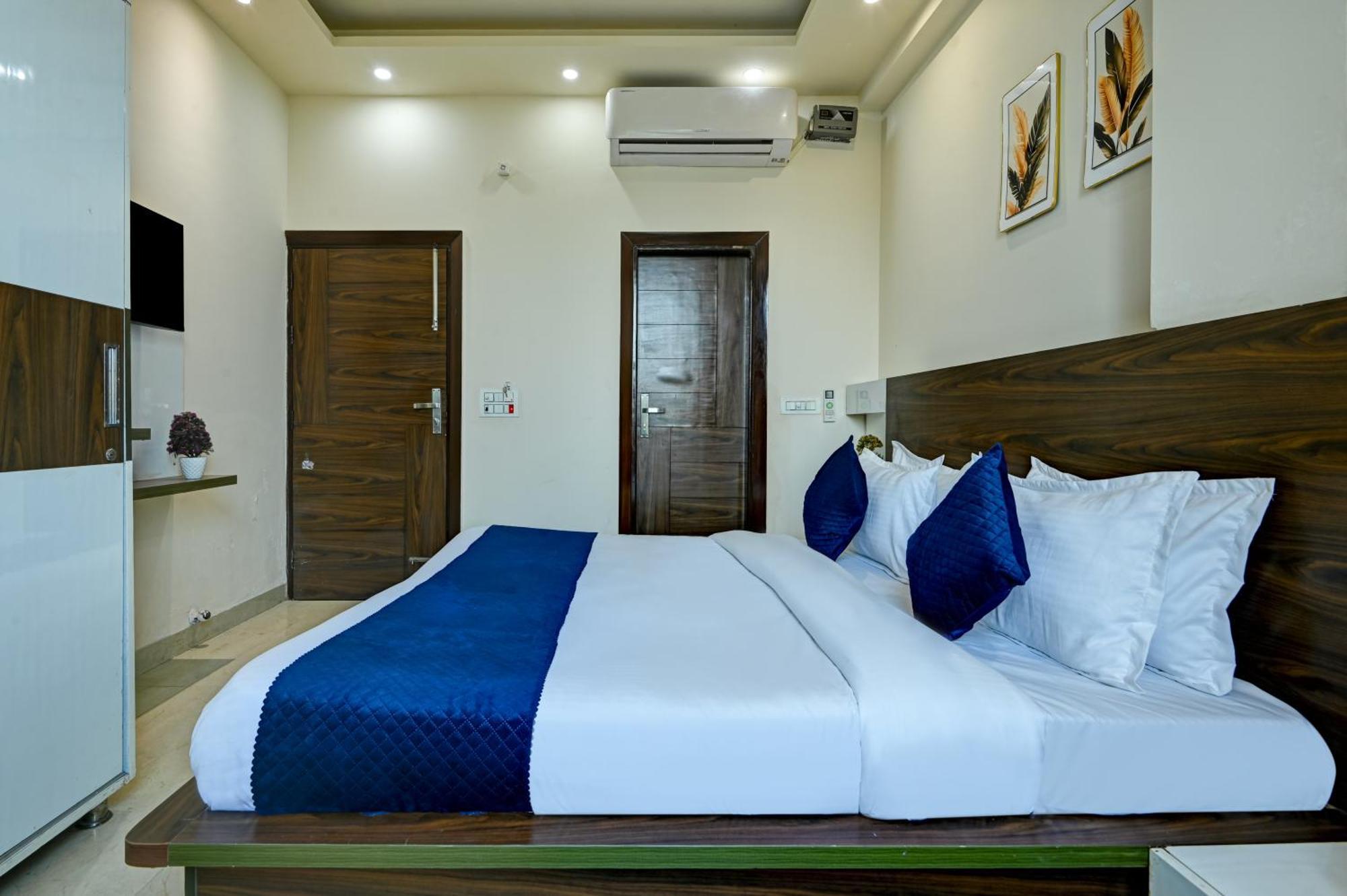 Nexhub - Unitech Cyber Park Gurgaon