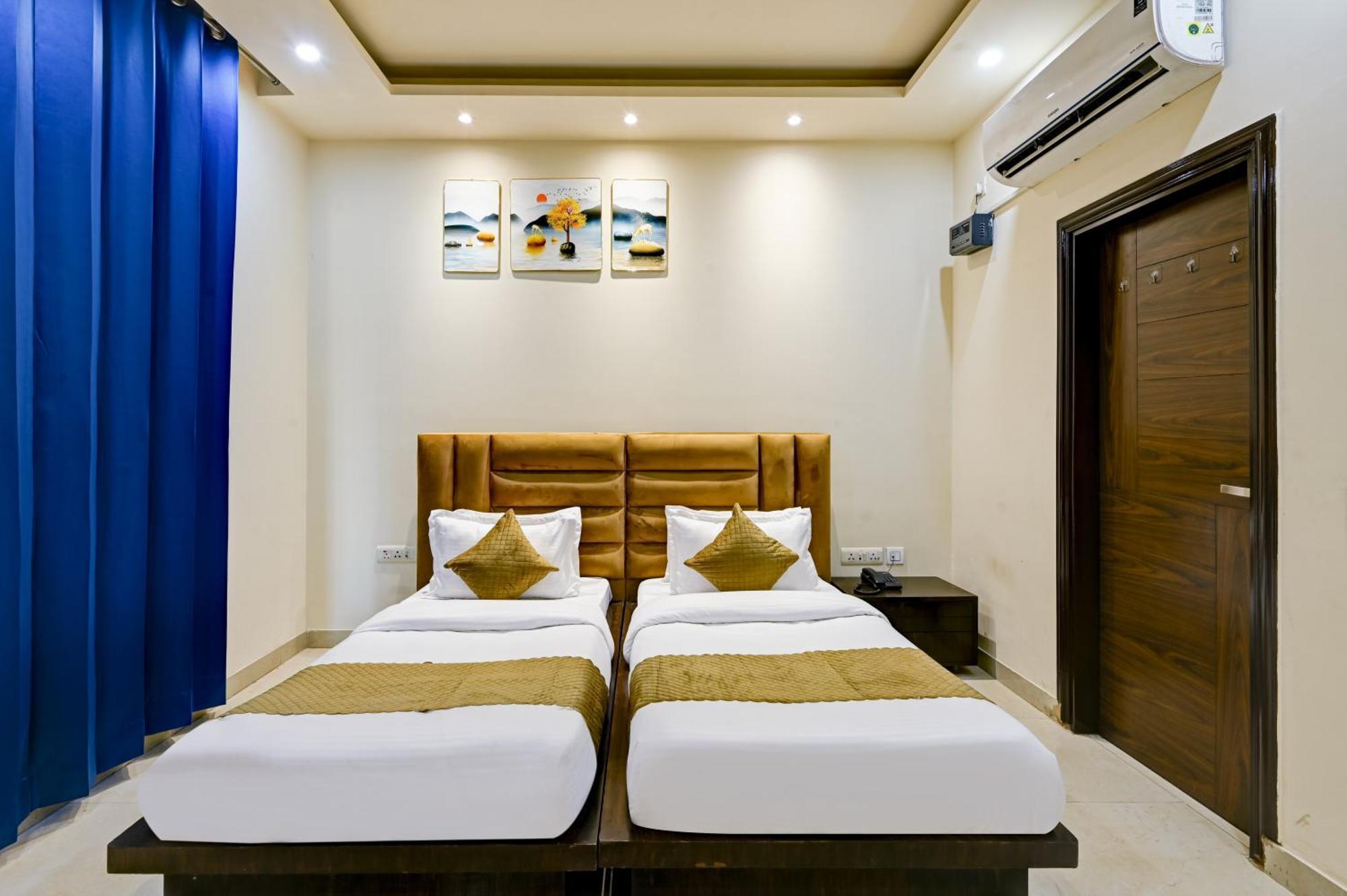 Hotel Nexhub - Unitech Cyber Park Gurgaon
