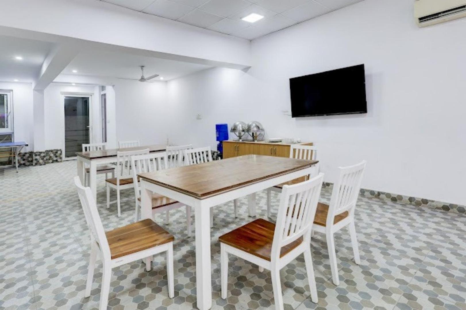 Qcent Premier 4* Gurgaon