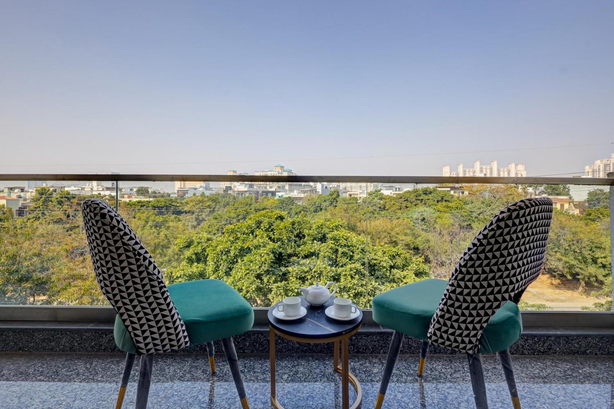 1bhk Opp Marriott - Huda Centre