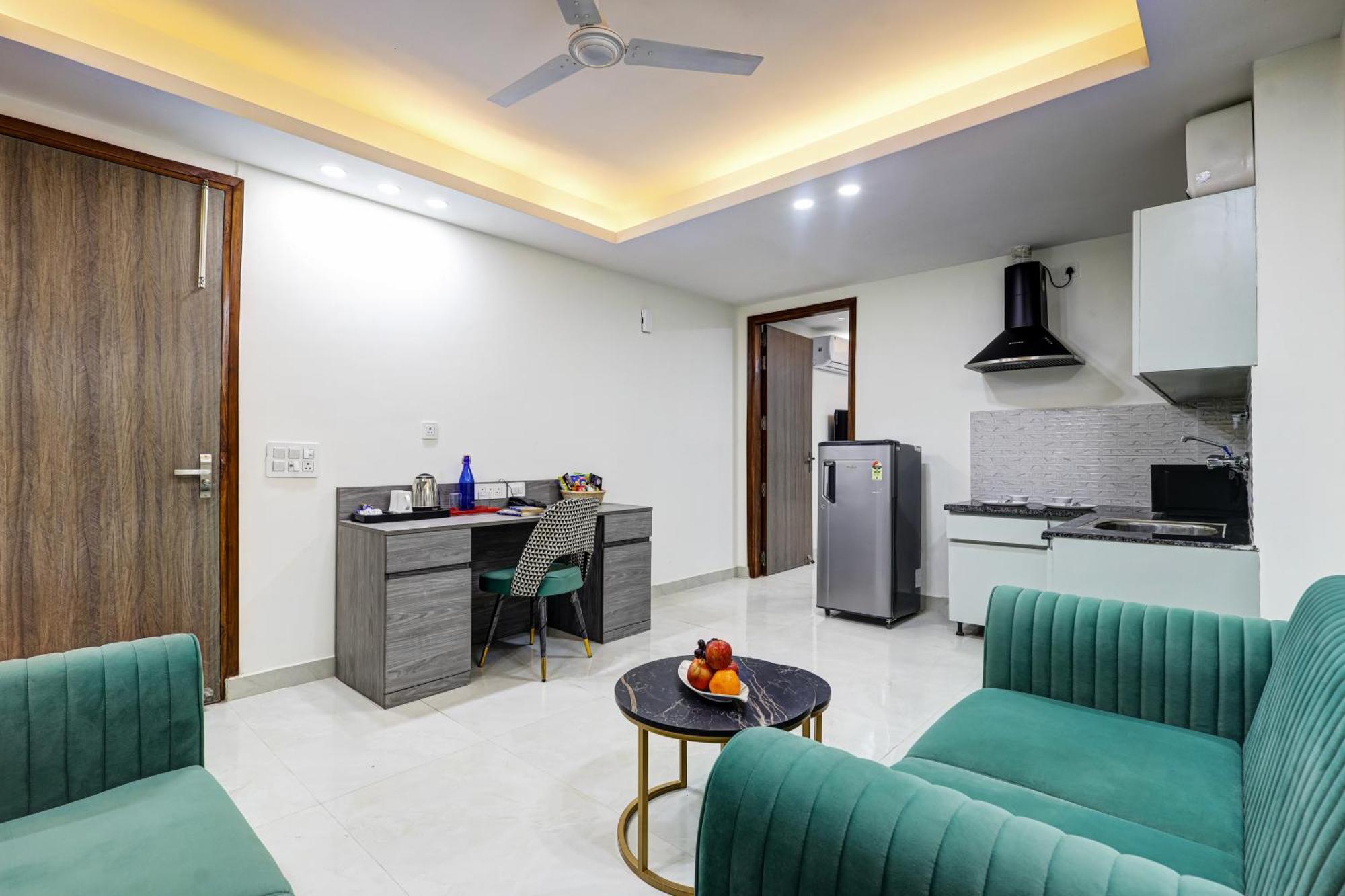 1bhk Opp Marriott - Huda Centre Aparthotel Gurgaon