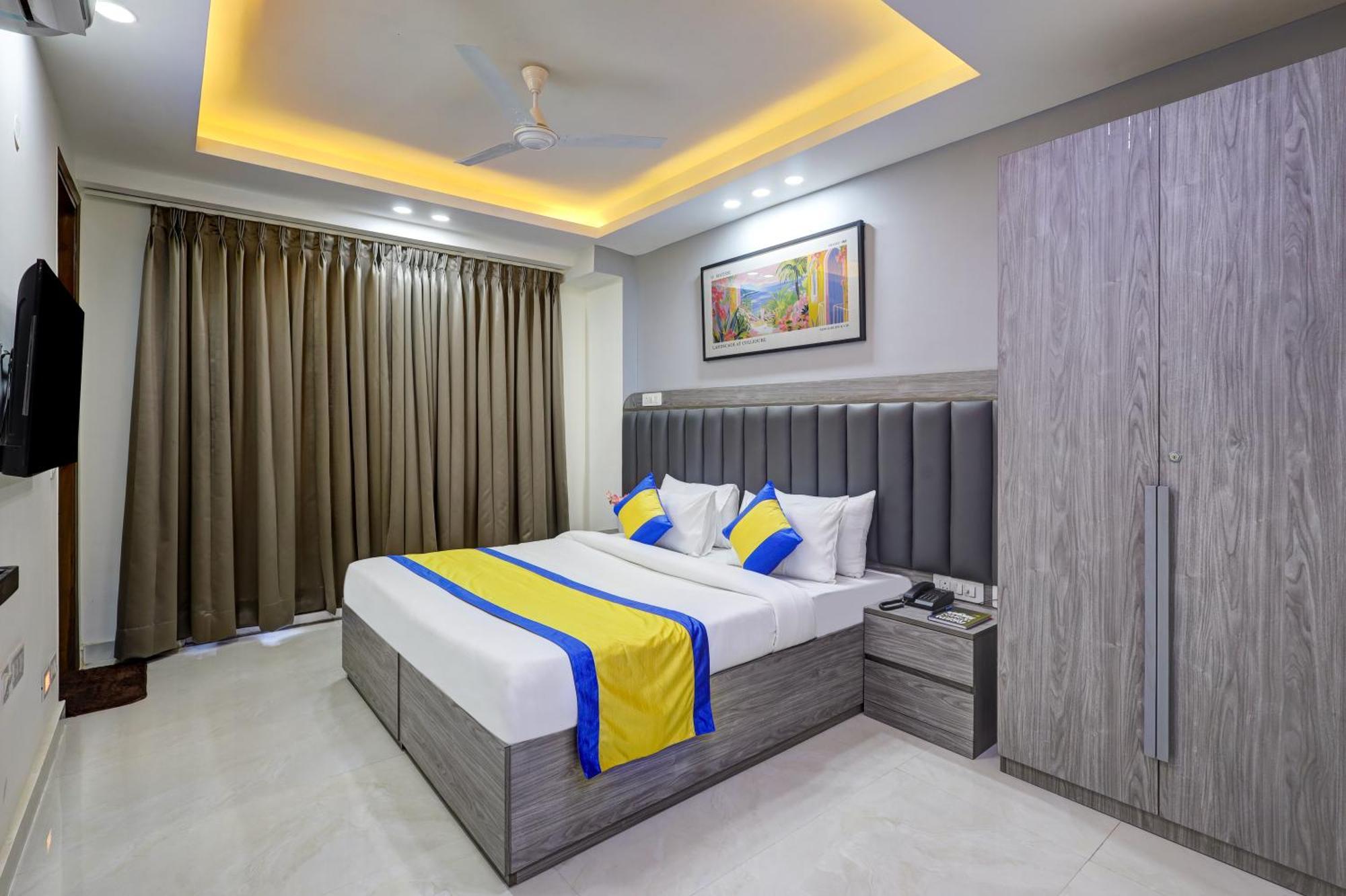 Aparthotel 1bhk Opp Marriott - Huda Centre Gurgaon
