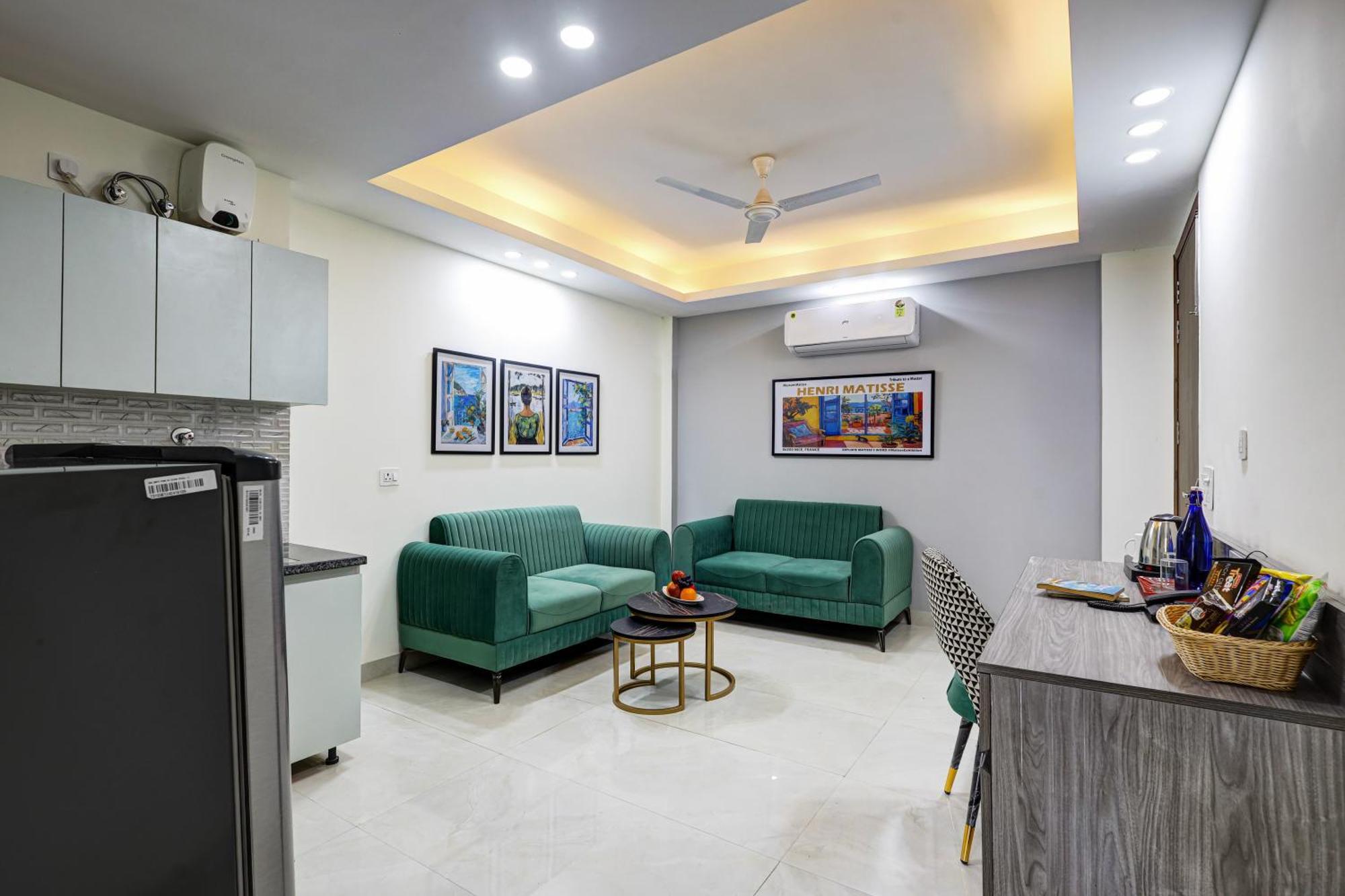 1bhk Opp Marriott - Huda Centre *