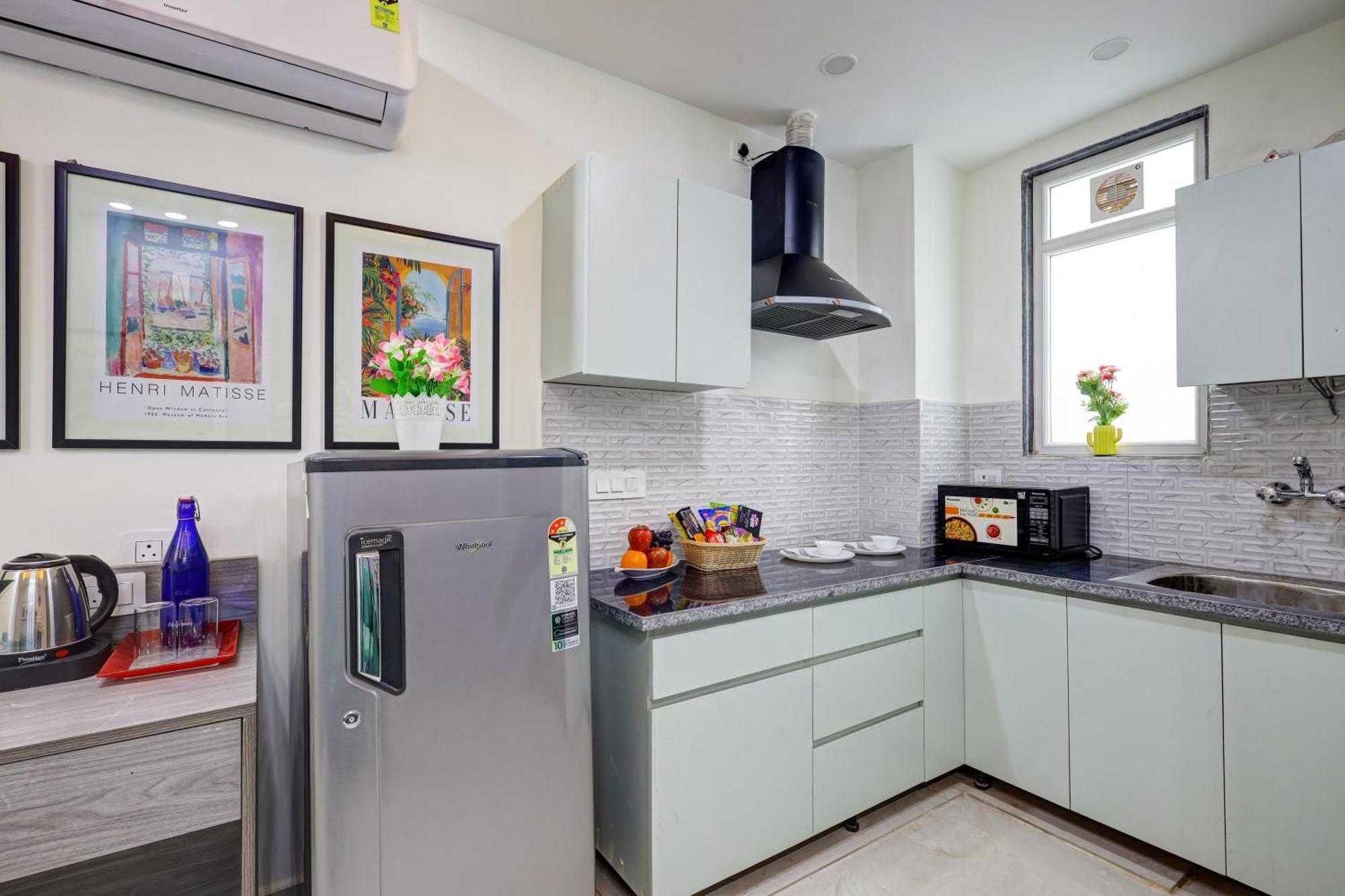 1bhk Opp Marriott - Huda Centre