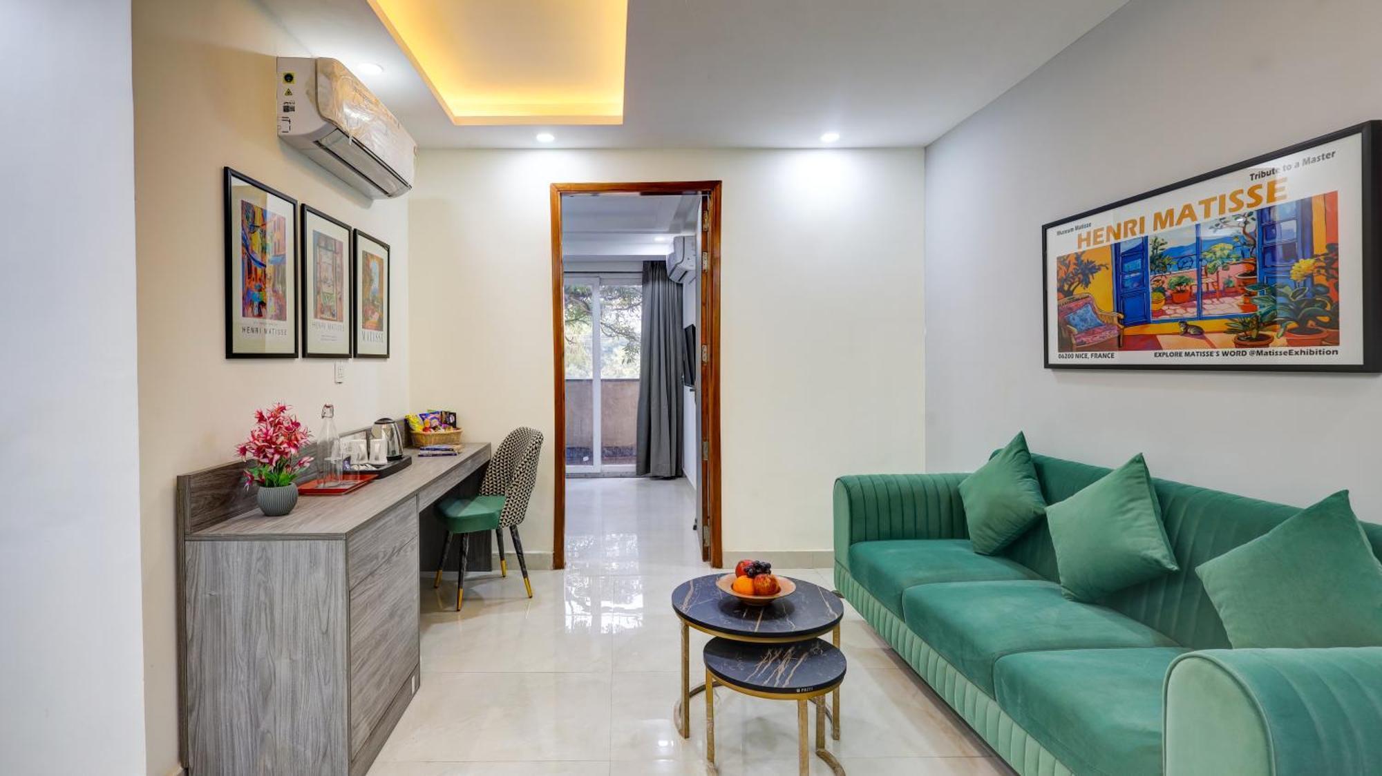 1bhk Opp Marriott - Huda Centre