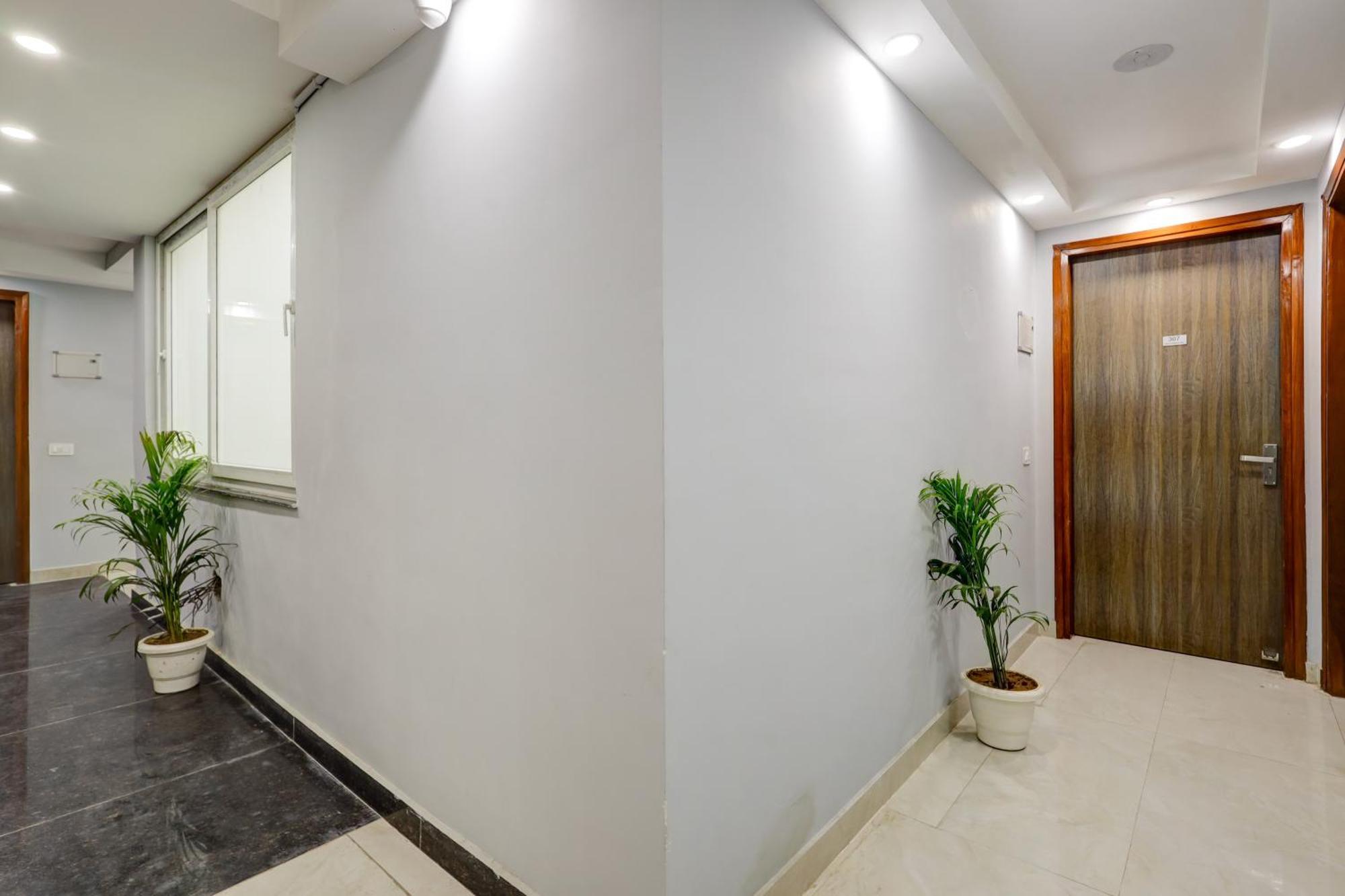 1bhk Opp Marriott - Huda Centre Gurgaon