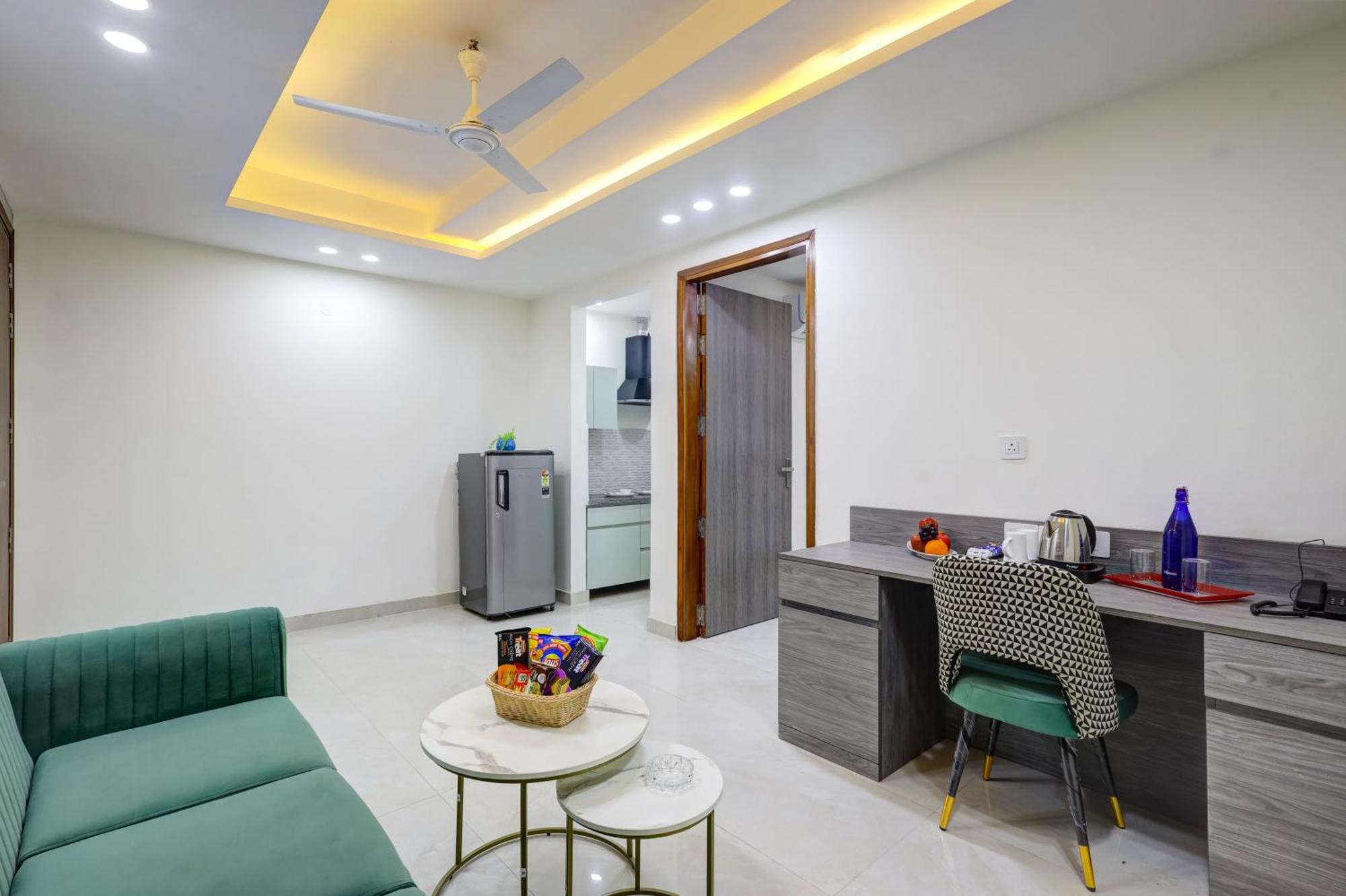 1bhk Opp Marriott - Huda Centre *
