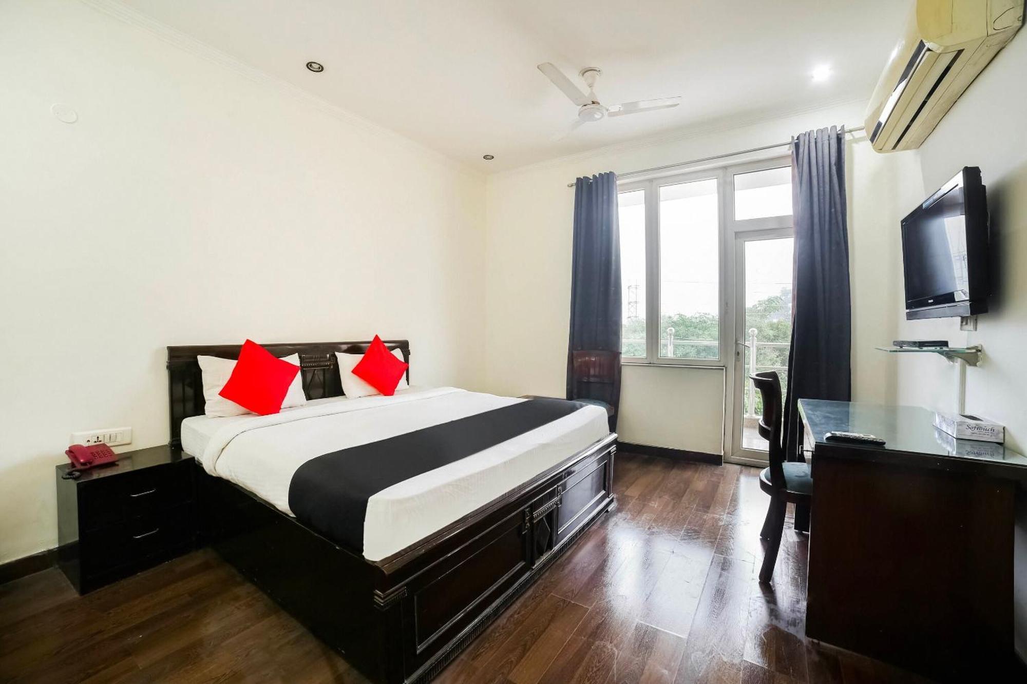 Collection O Satguru House 4* Gurgaon