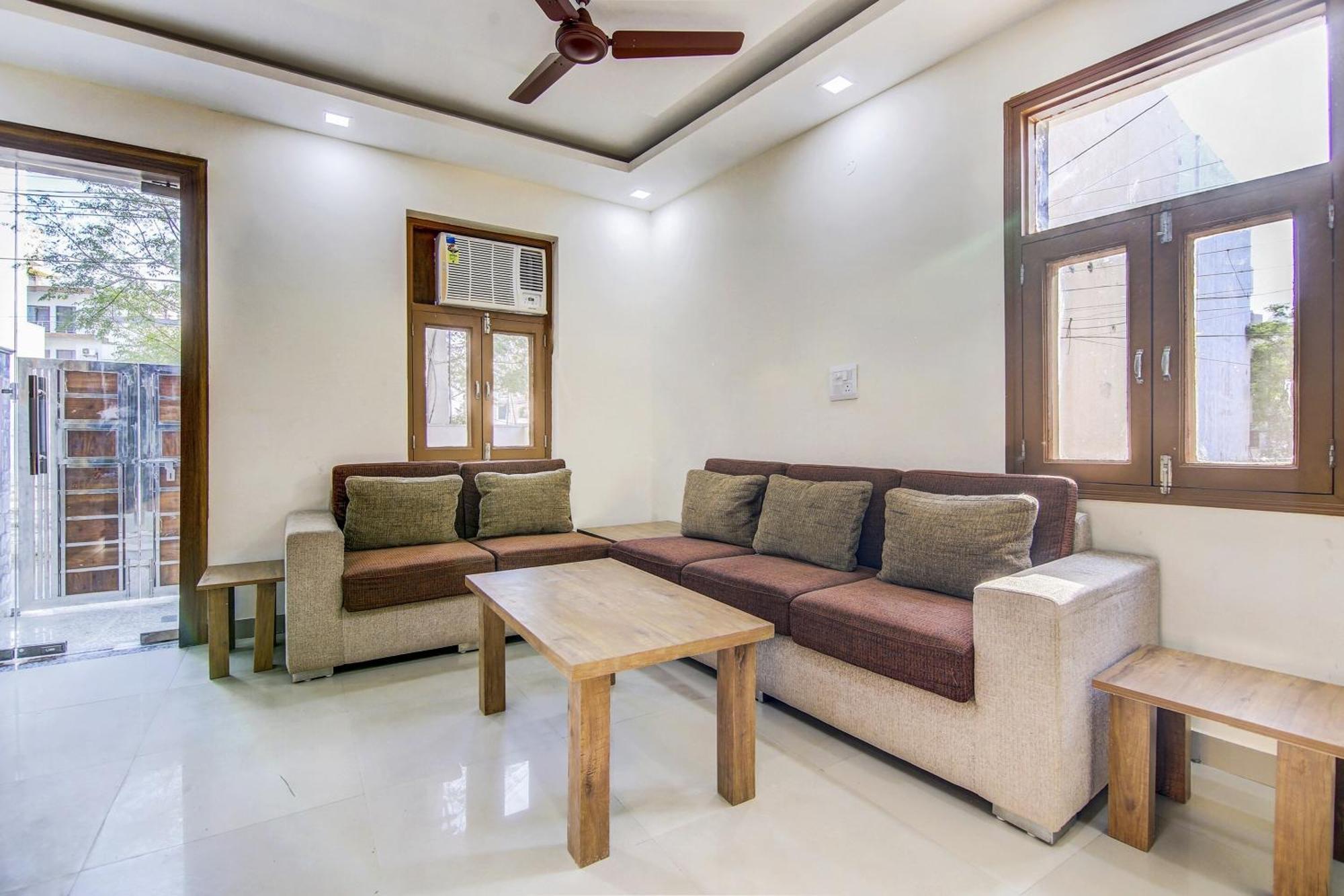 Collection O Near Prem Mandir Hotel Gurgaon