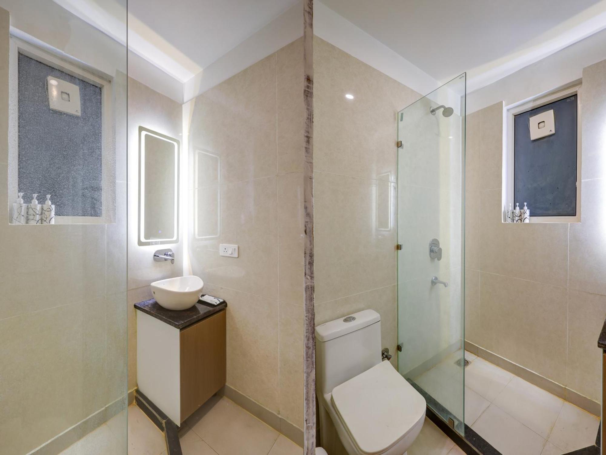Apartment Flxho Penta - 1 Bhk Luxury Golf Course Road *