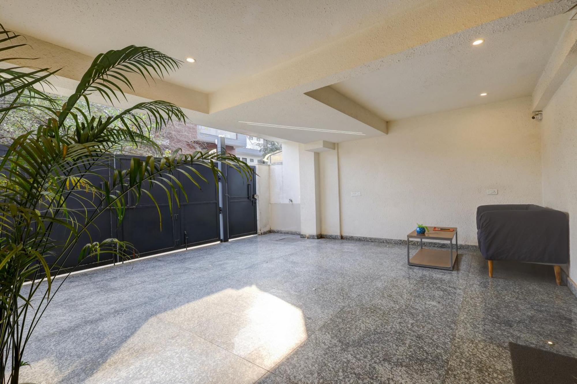 Flxho Penta - 1 Bhk Luxury Golf Course Road *