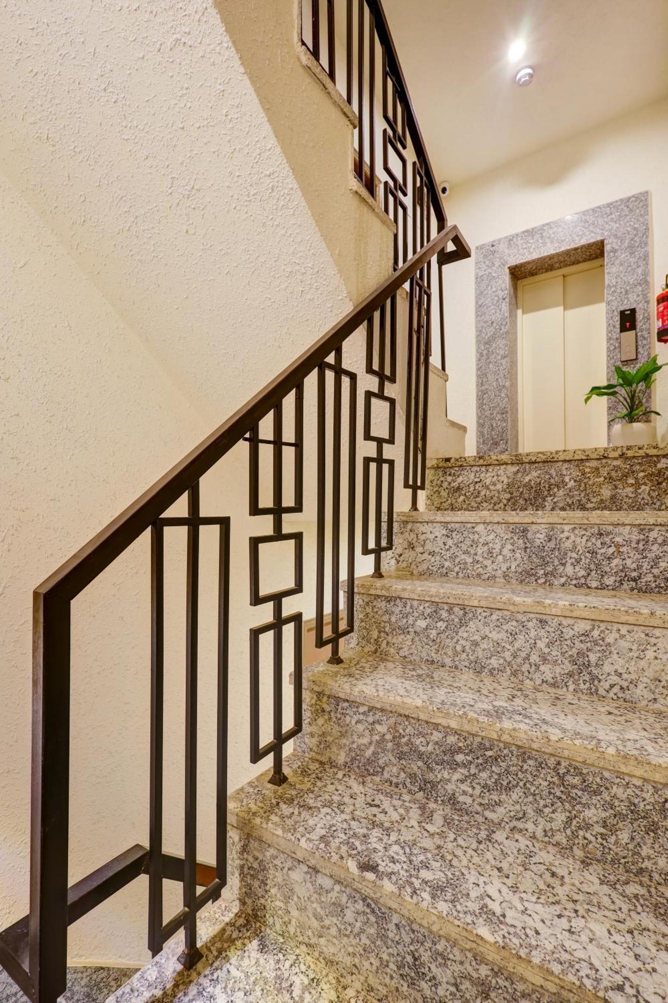 Apartment Flxho Penta - 1 Bhk Luxury Golf Course Road
