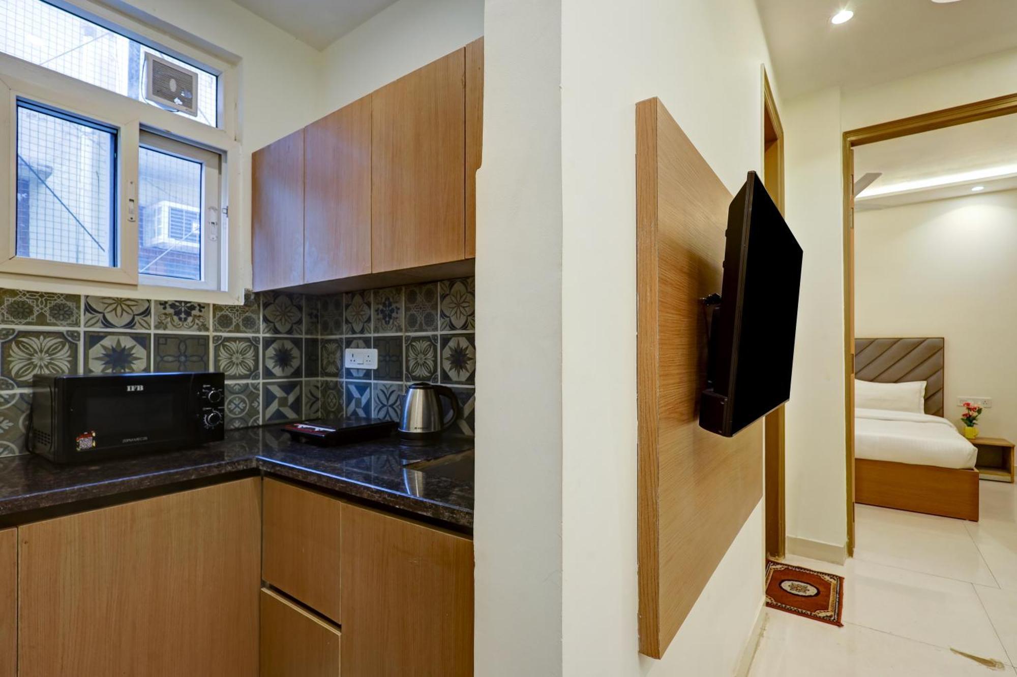 Flxho Penta - 1 Bhk Luxury Golf Course Road