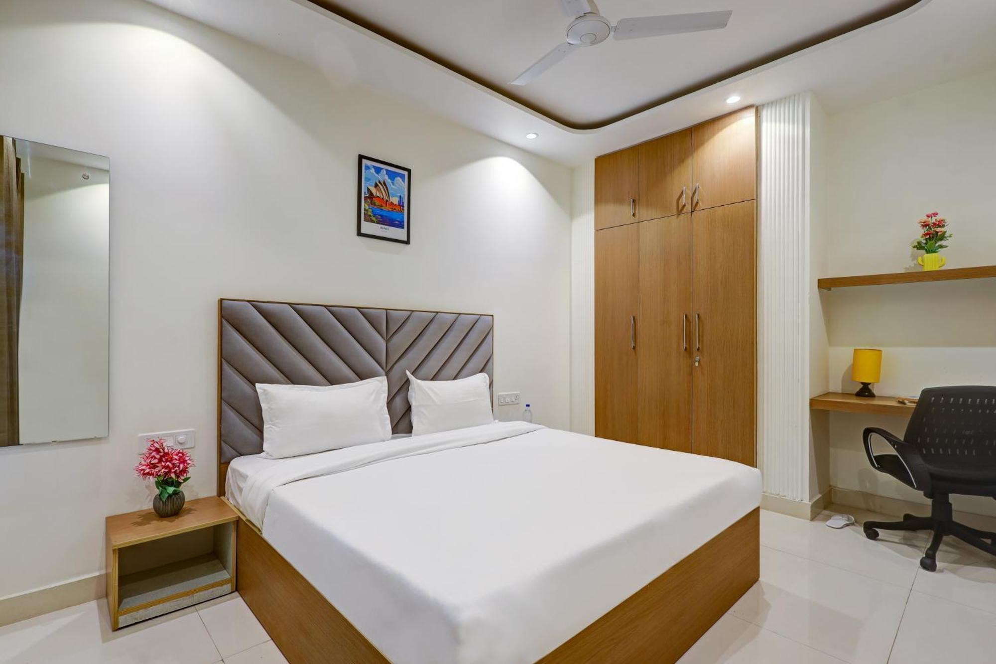 Flxho Penta - 1 Bhk Luxury Golf Course Road
