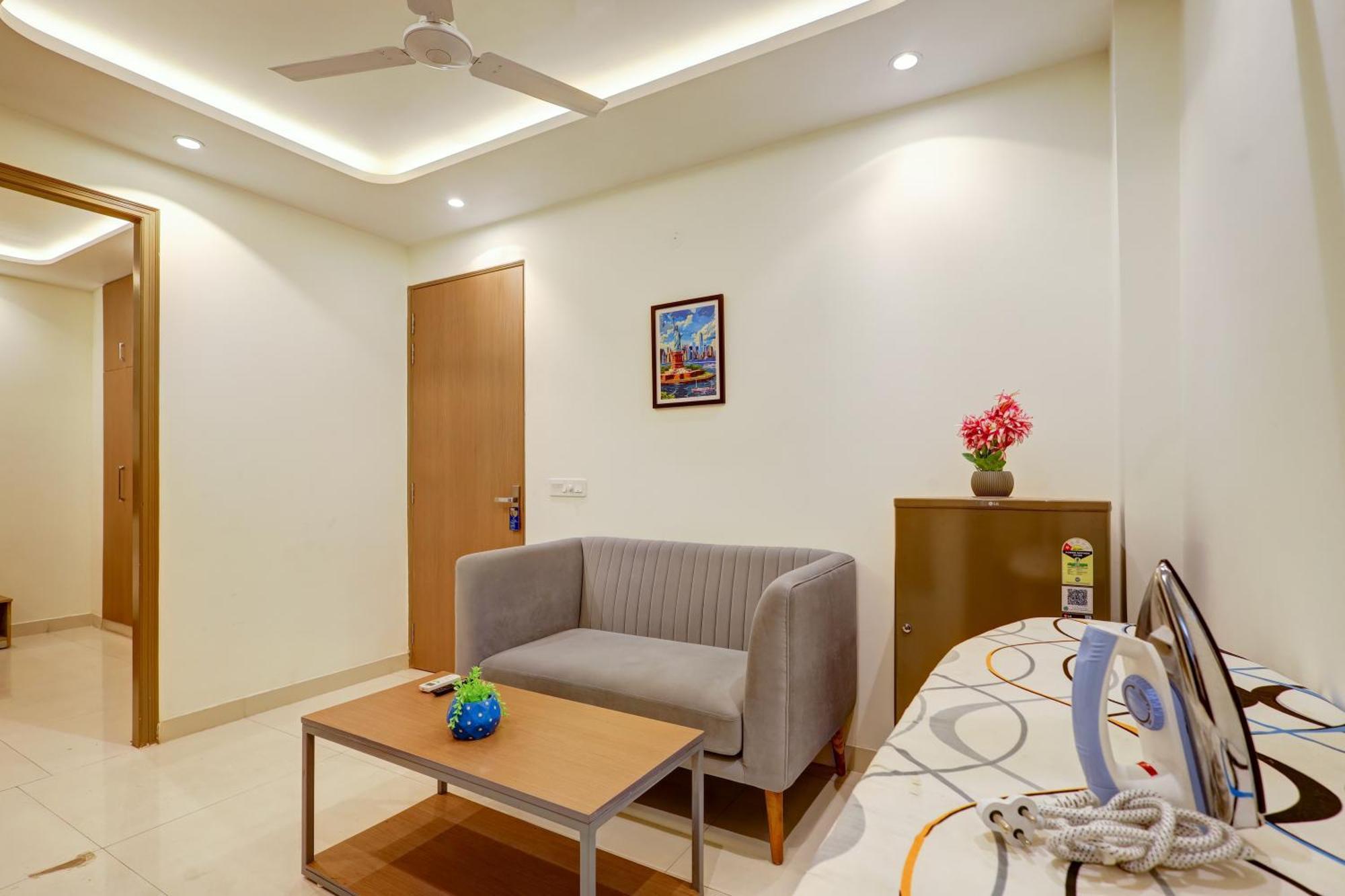Flxho Penta - 1 Bhk Luxury Golf Course Road Apartment