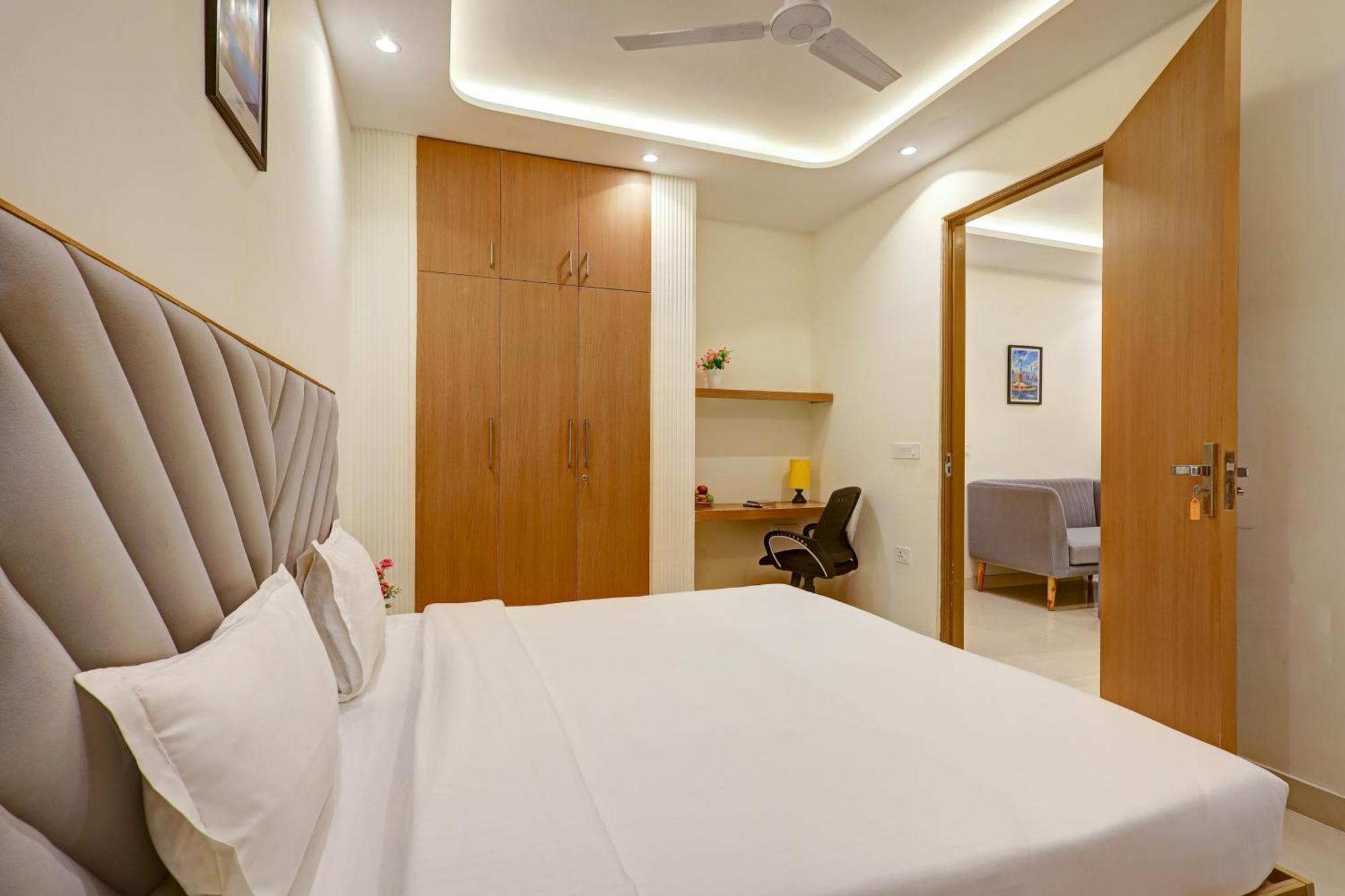 Apartment Flxho Penta - 1 Bhk Luxury Golf Course Road