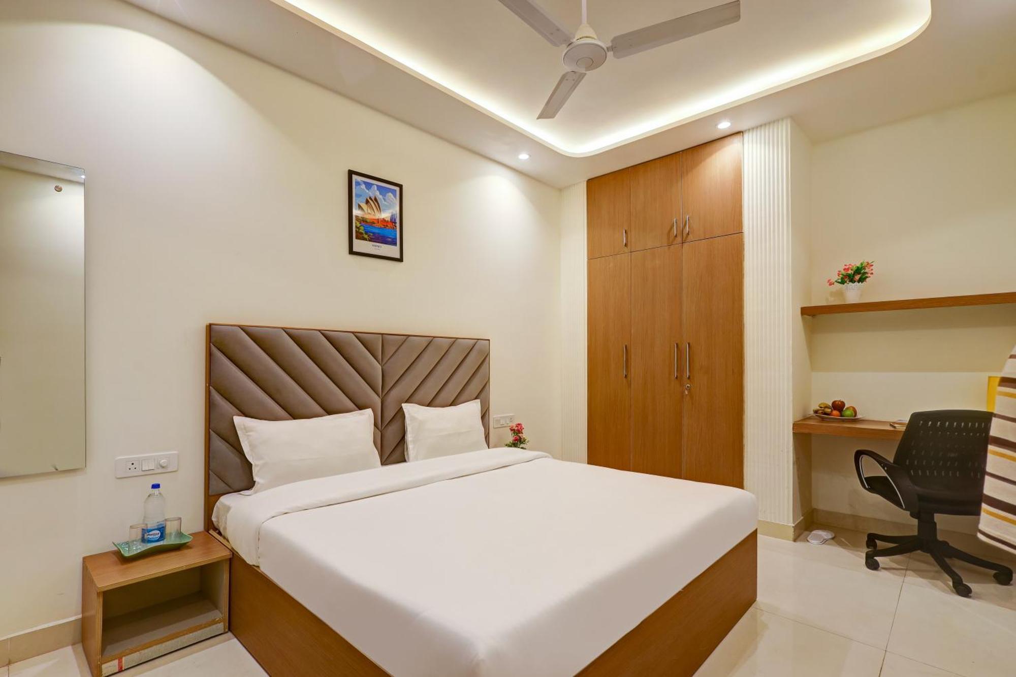 Flxho Penta - 1 Bhk Luxury Golf Course Road Gurgaon