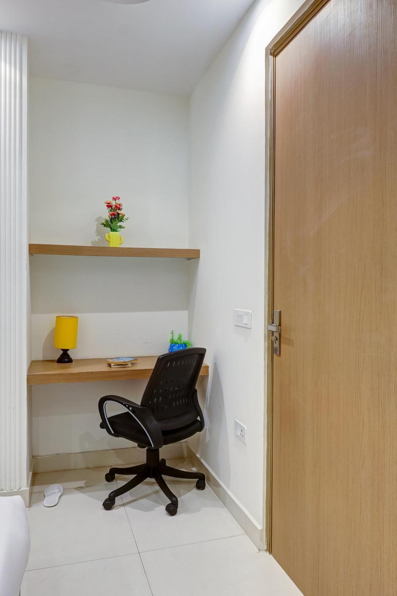 Apartment Flxho Penta - 1 Bhk Luxury Golf Course Road Gurgaon