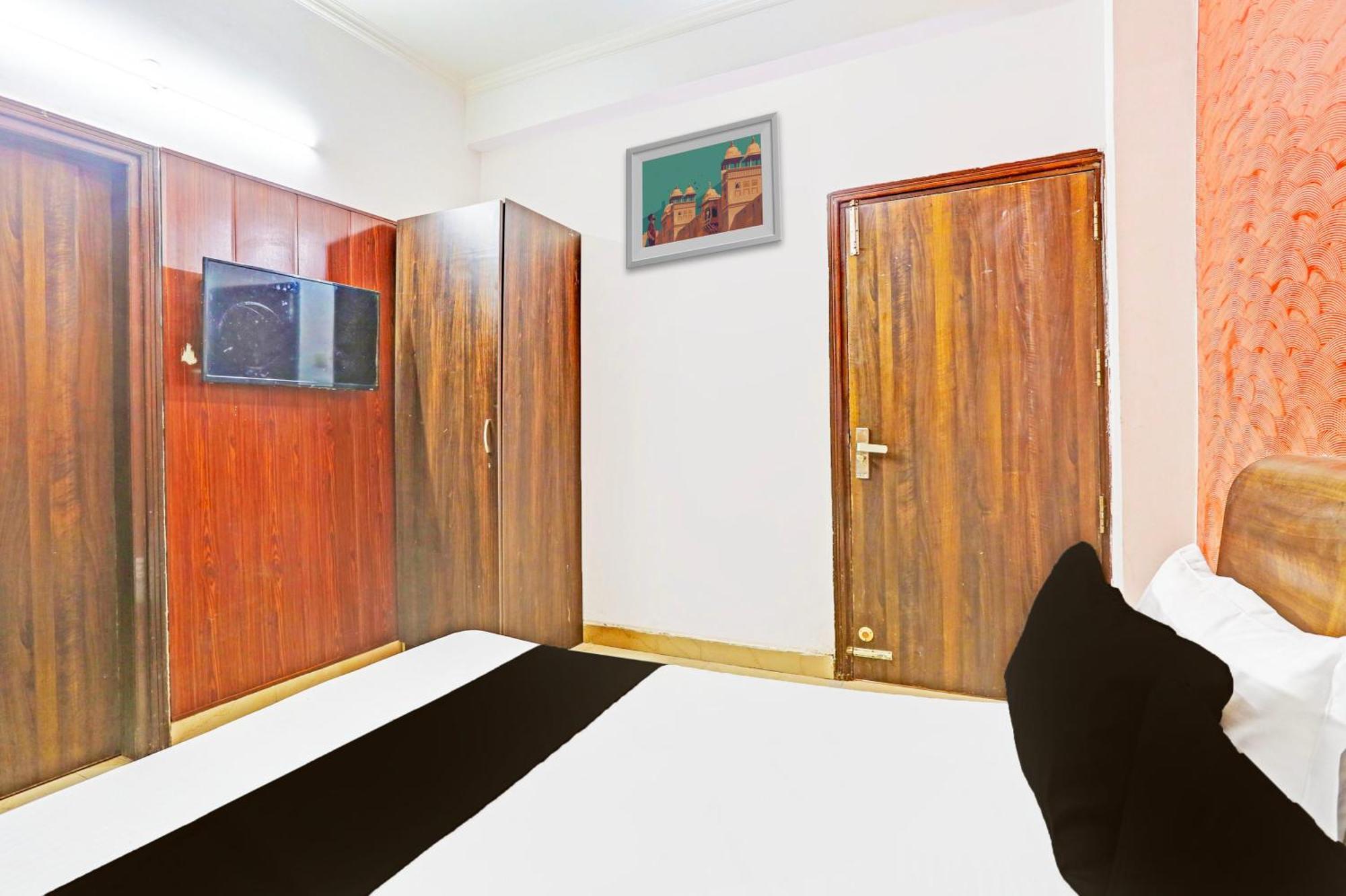 Hotel O Paradise Residency 3*
