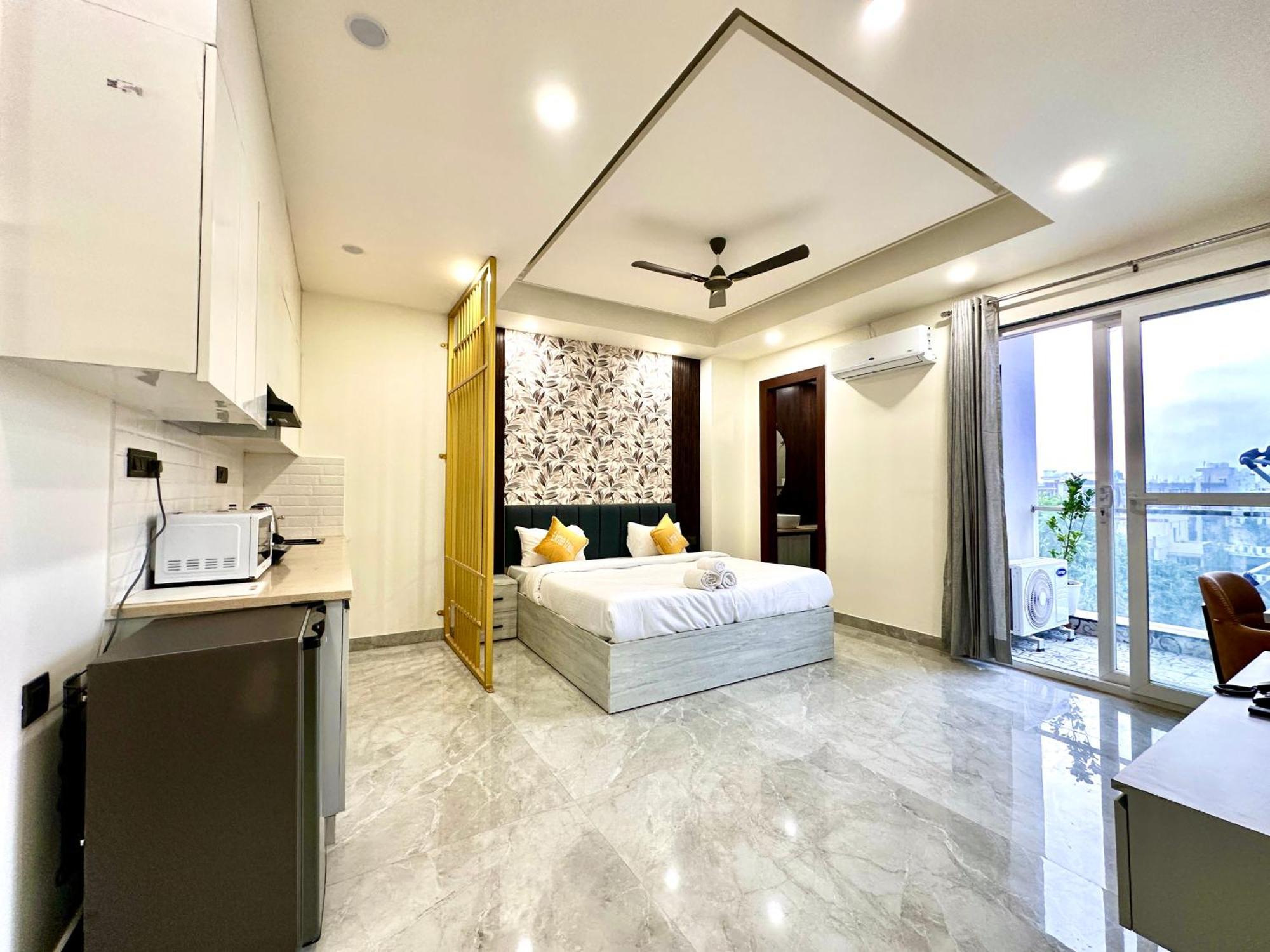 Apartment Street By Lime Tree Sector 51