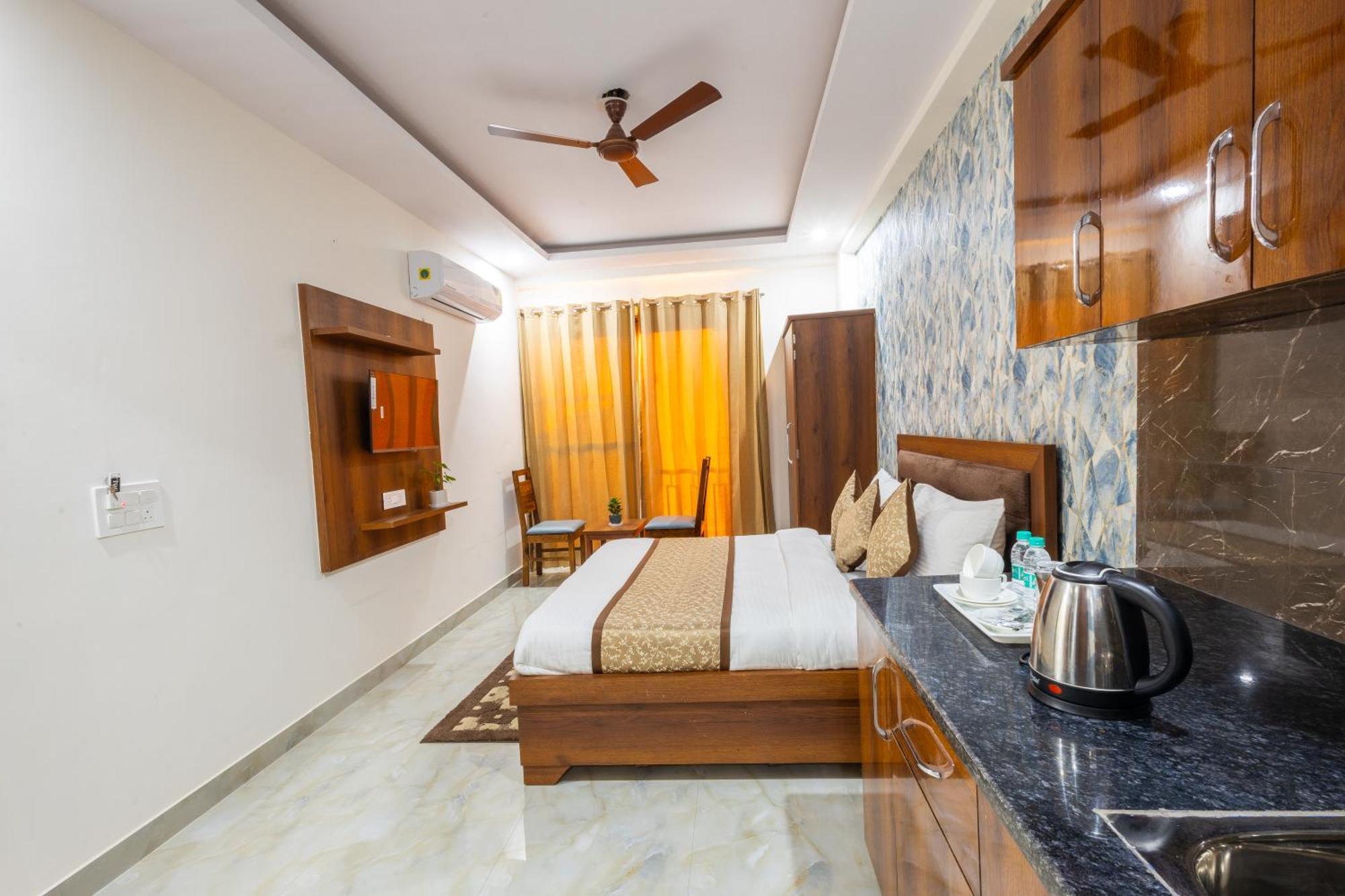 Gill Comfort - Close To Medanta, Artemis And Fortis Hospital 4*