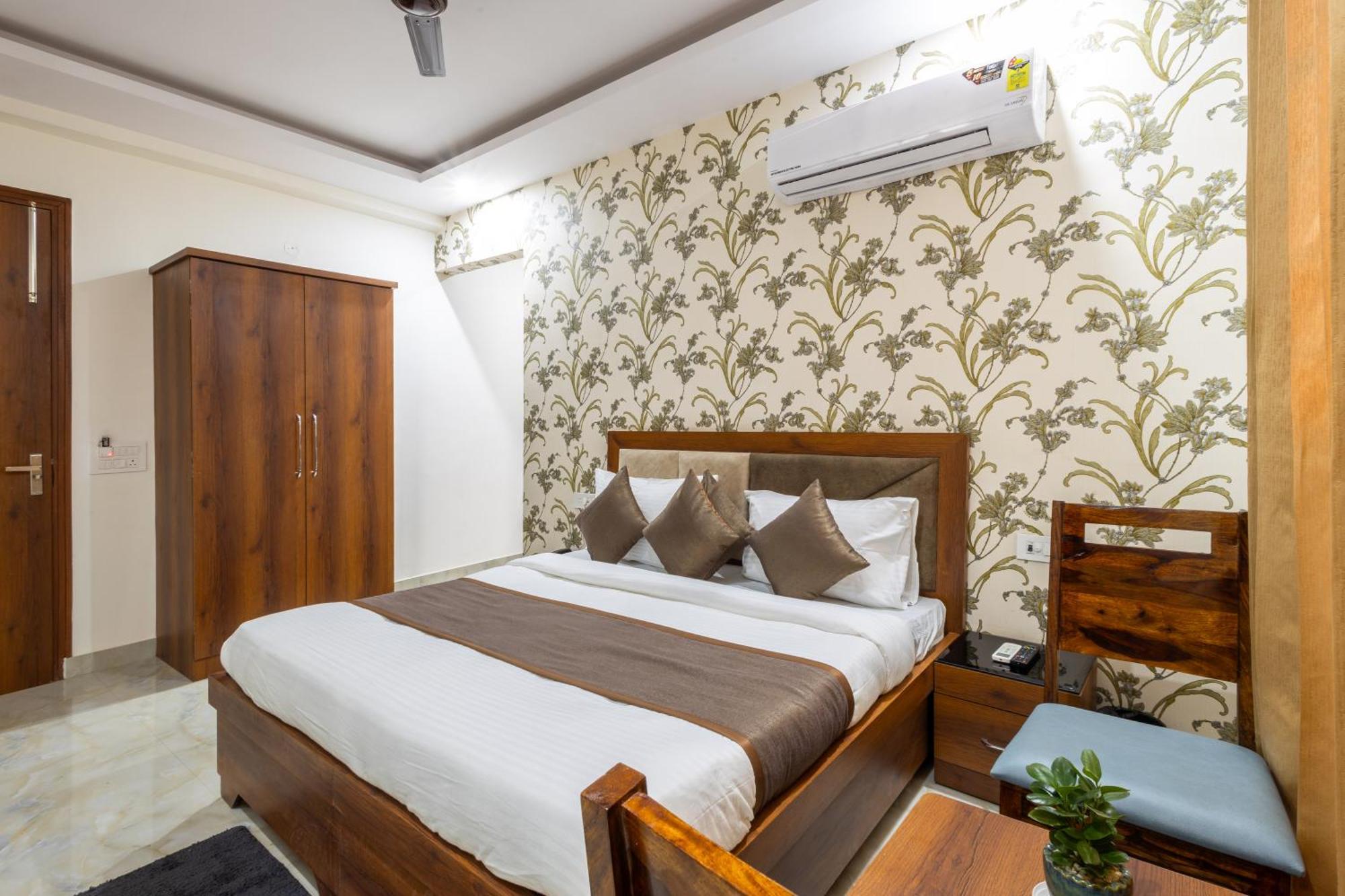 Hotel Gill Comfort - Close To Medanta, Artemis And Fortis Hospital Gurgaon