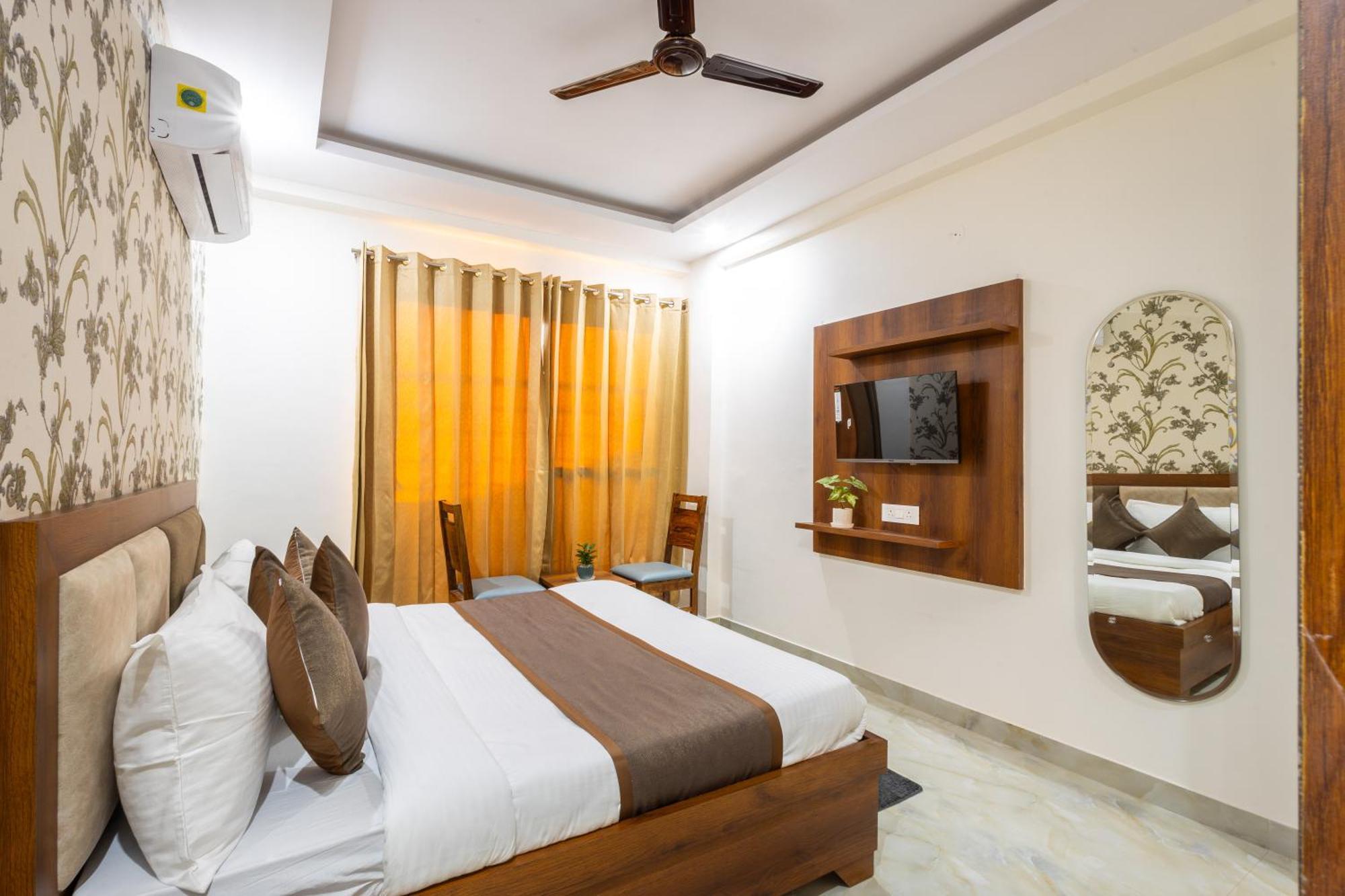 Hotel Gill Comfort - Close To Medanta, Artemis And Fortis Hospital 4*