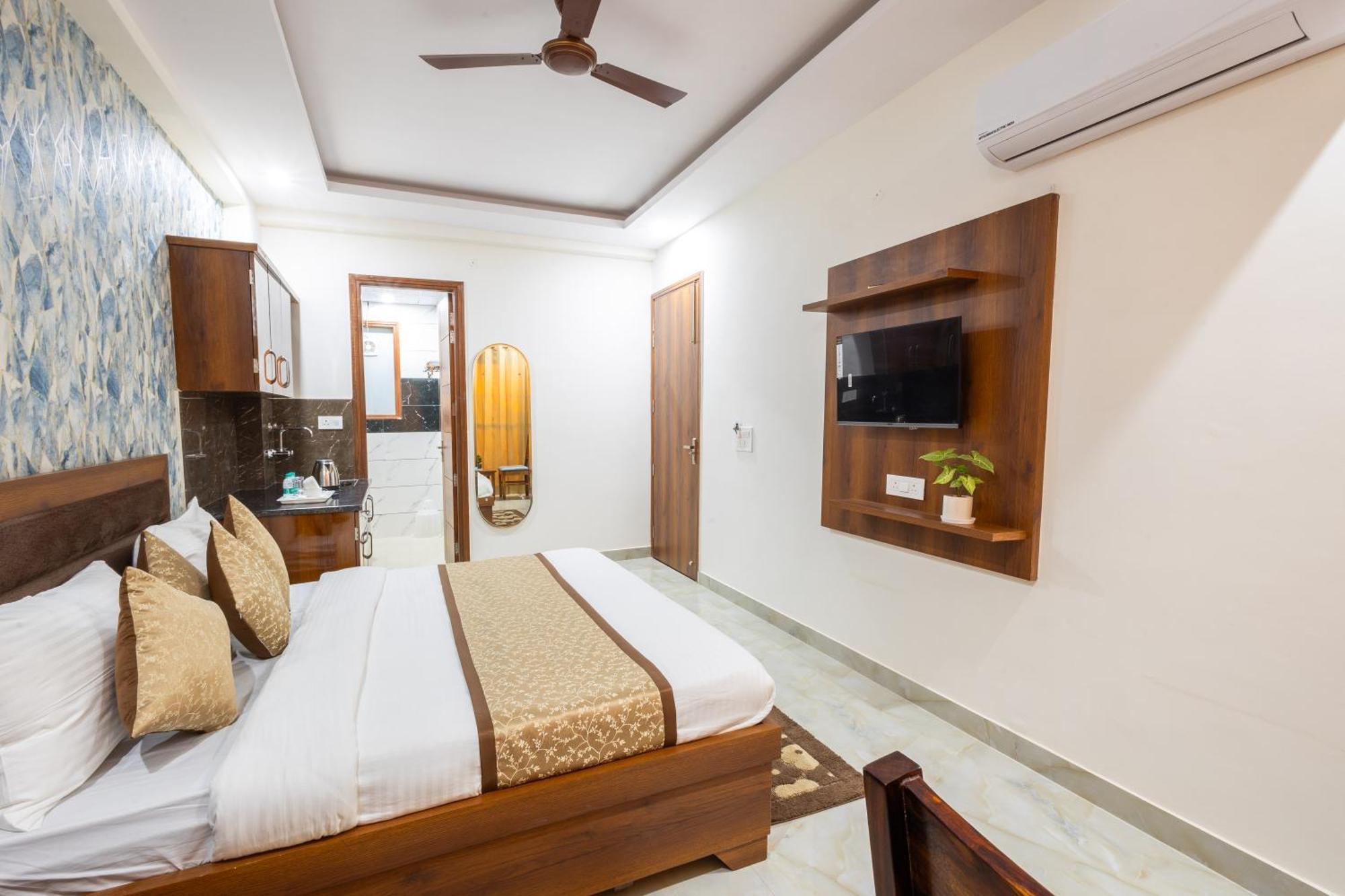 Gill Comfort - Close To Medanta, Artemis And Fortis Hospital Hotel Gurgaon