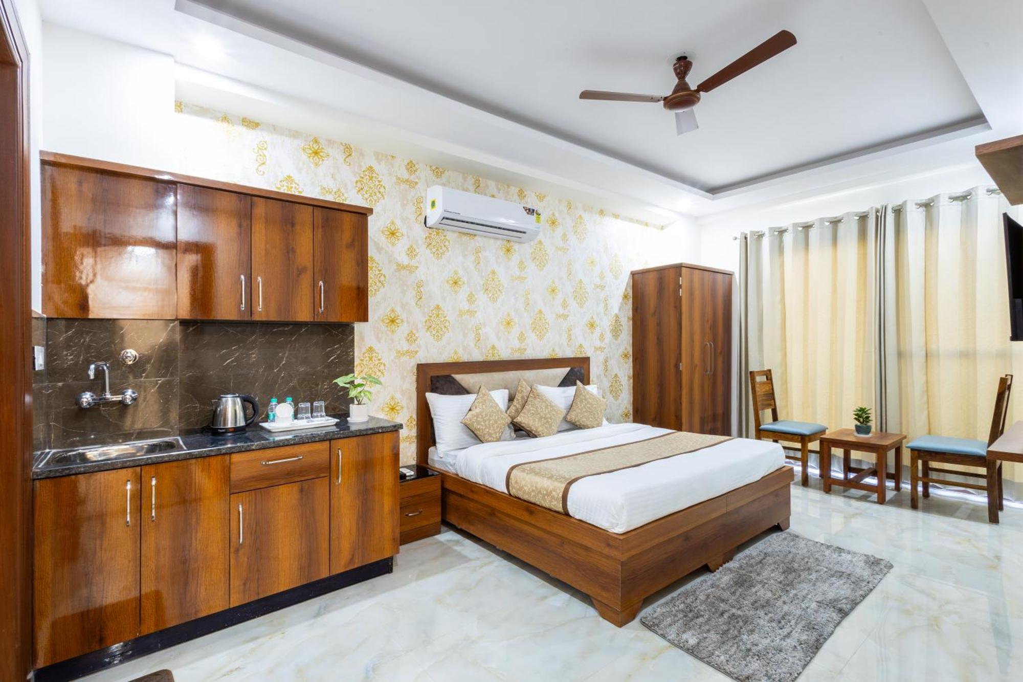 Gill Comfort - Close To Medanta, Artemis And Fortis Hospital 4*