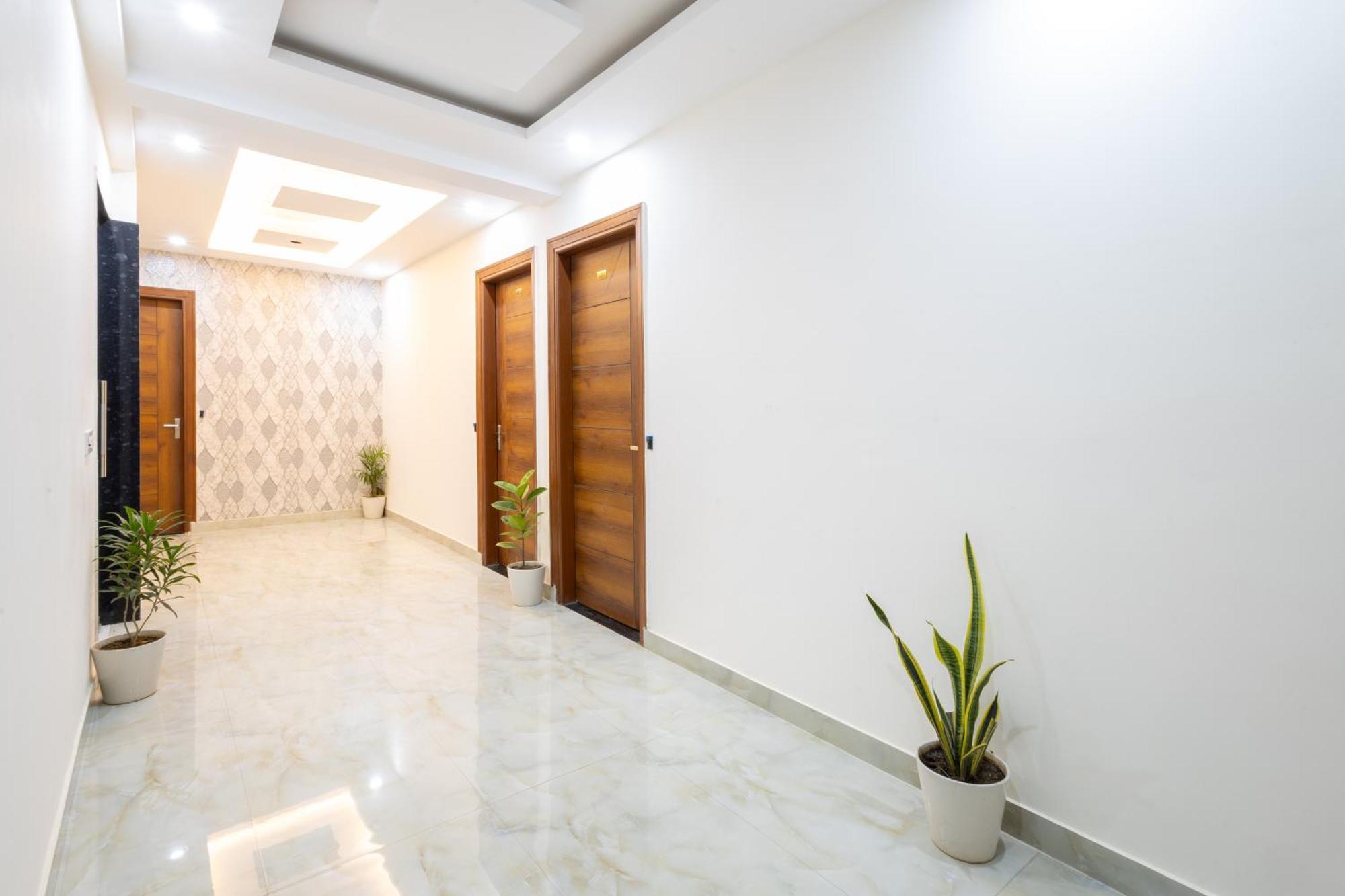 Gill Comfort - Close To Medanta, Artemis And Fortis Hospital Gurgaon