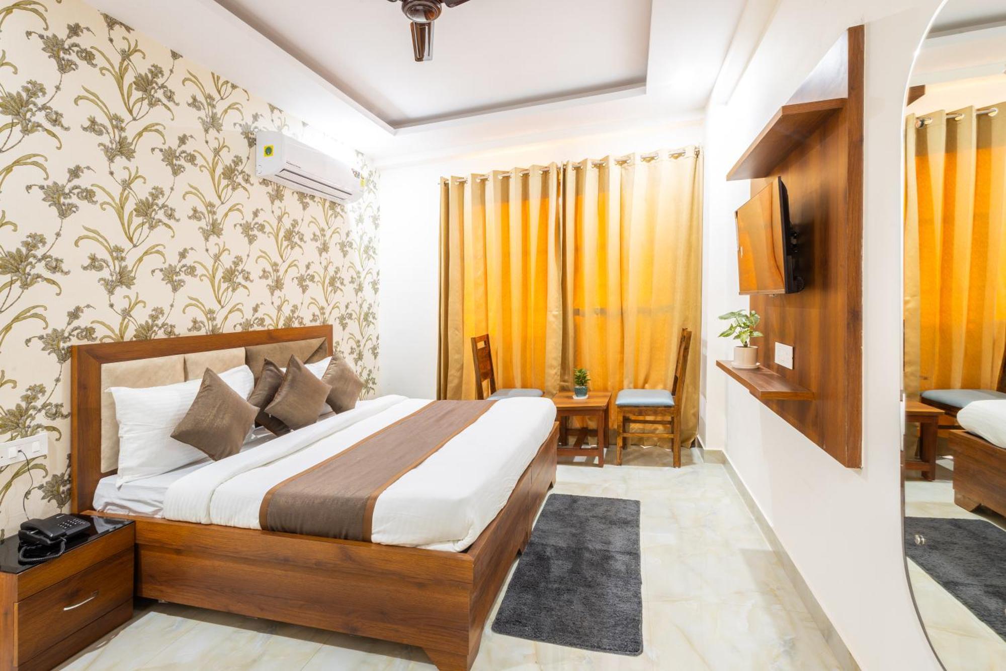 Gill Comfort - Close To Medanta, Artemis And Fortis Hospital 4* Gurgaon