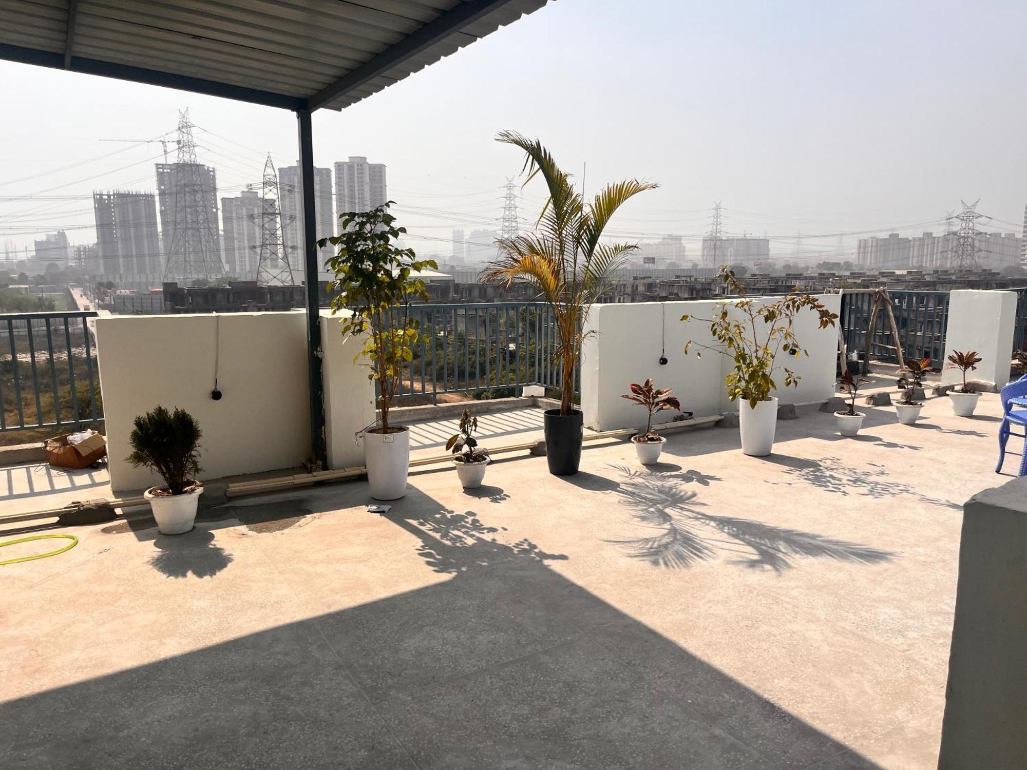 Apna Homes & I Gurugram I Sector-71 Hotel 4*