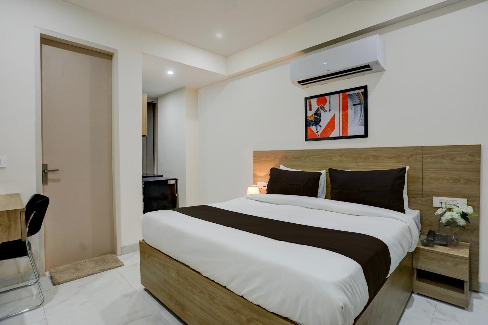 Hotel O La Cozy Residency 3*