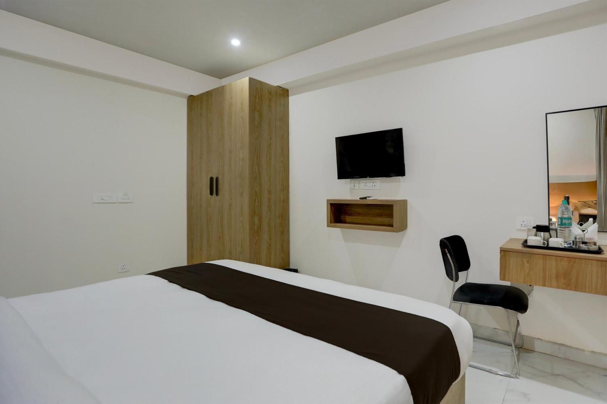 O La Cozy Residency Hotel