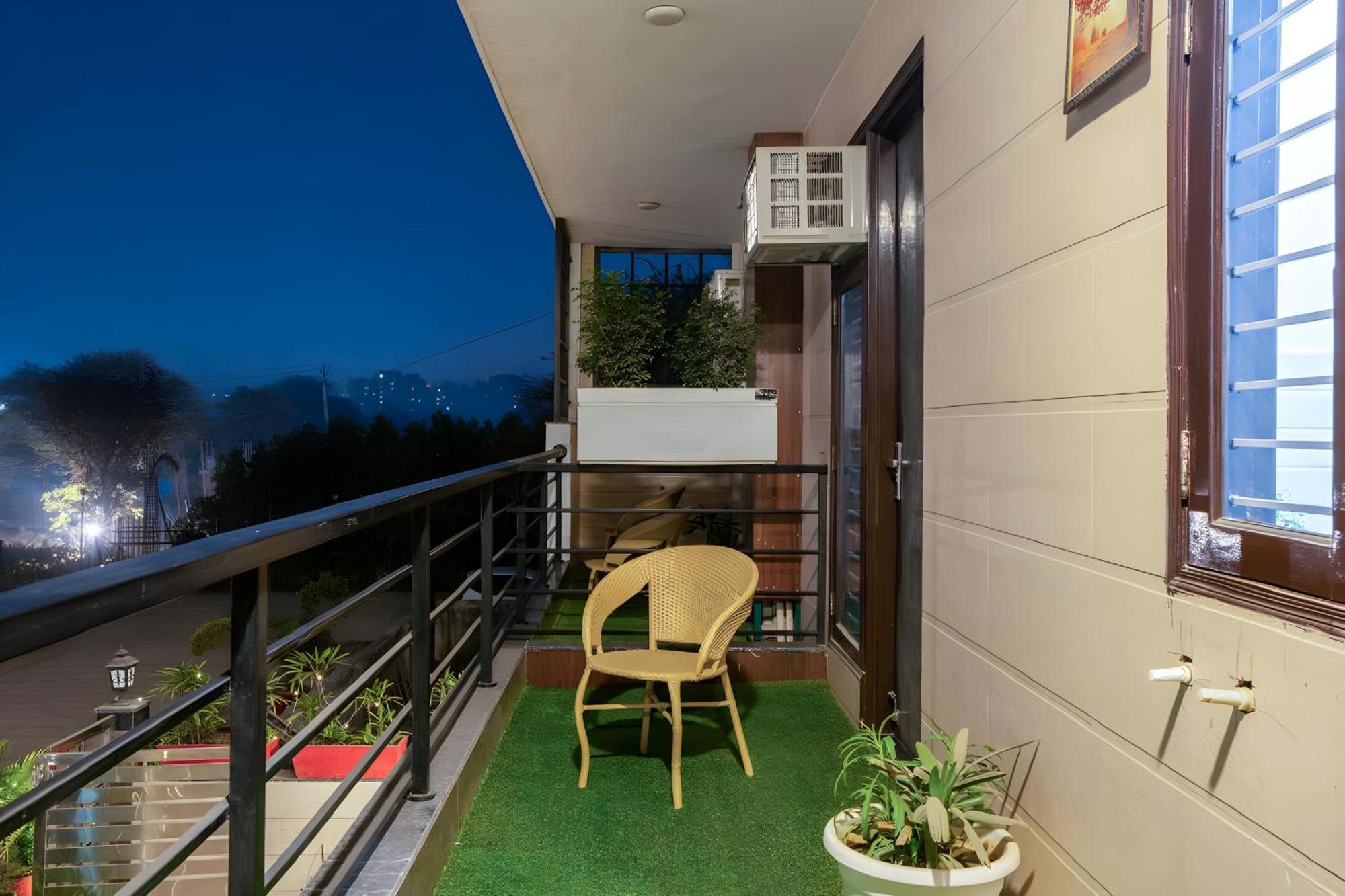 Cozystays Hotel 4*