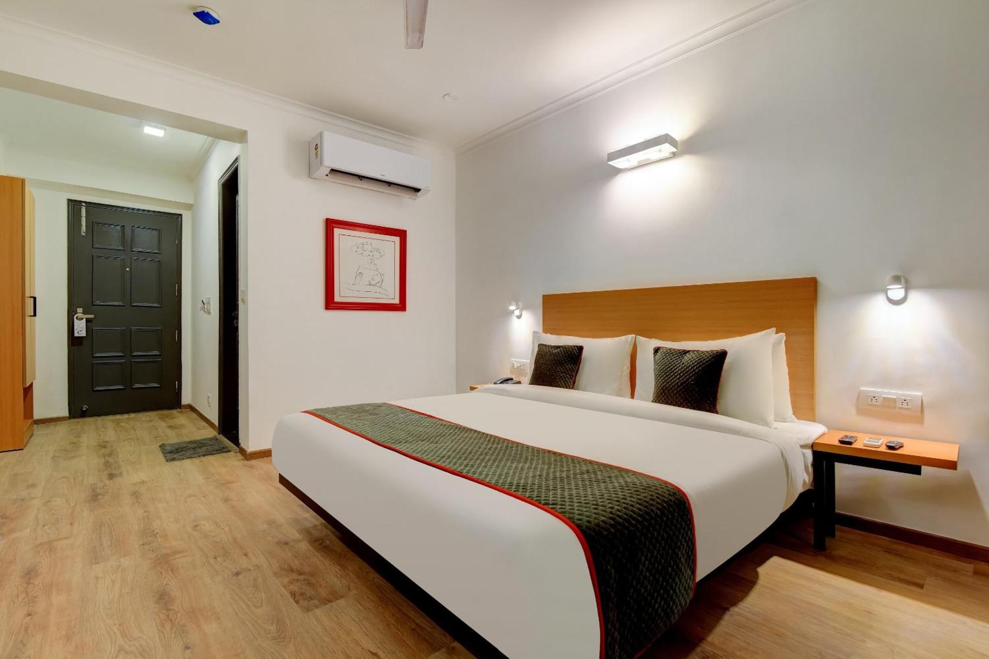 Townhouse Infinity 4*