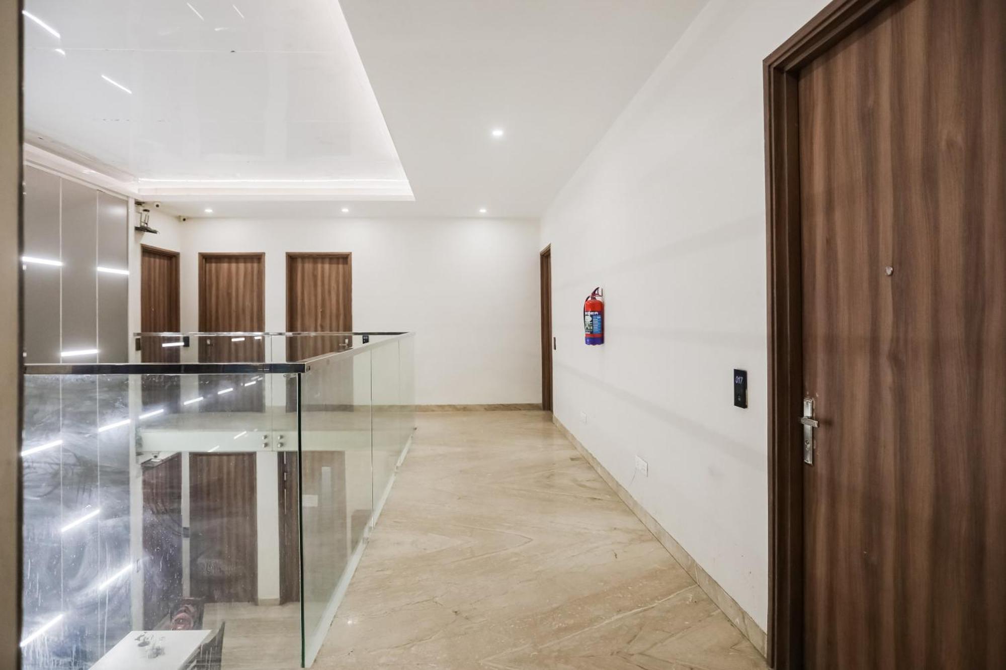 Townhouse The Amv Hotel 4*