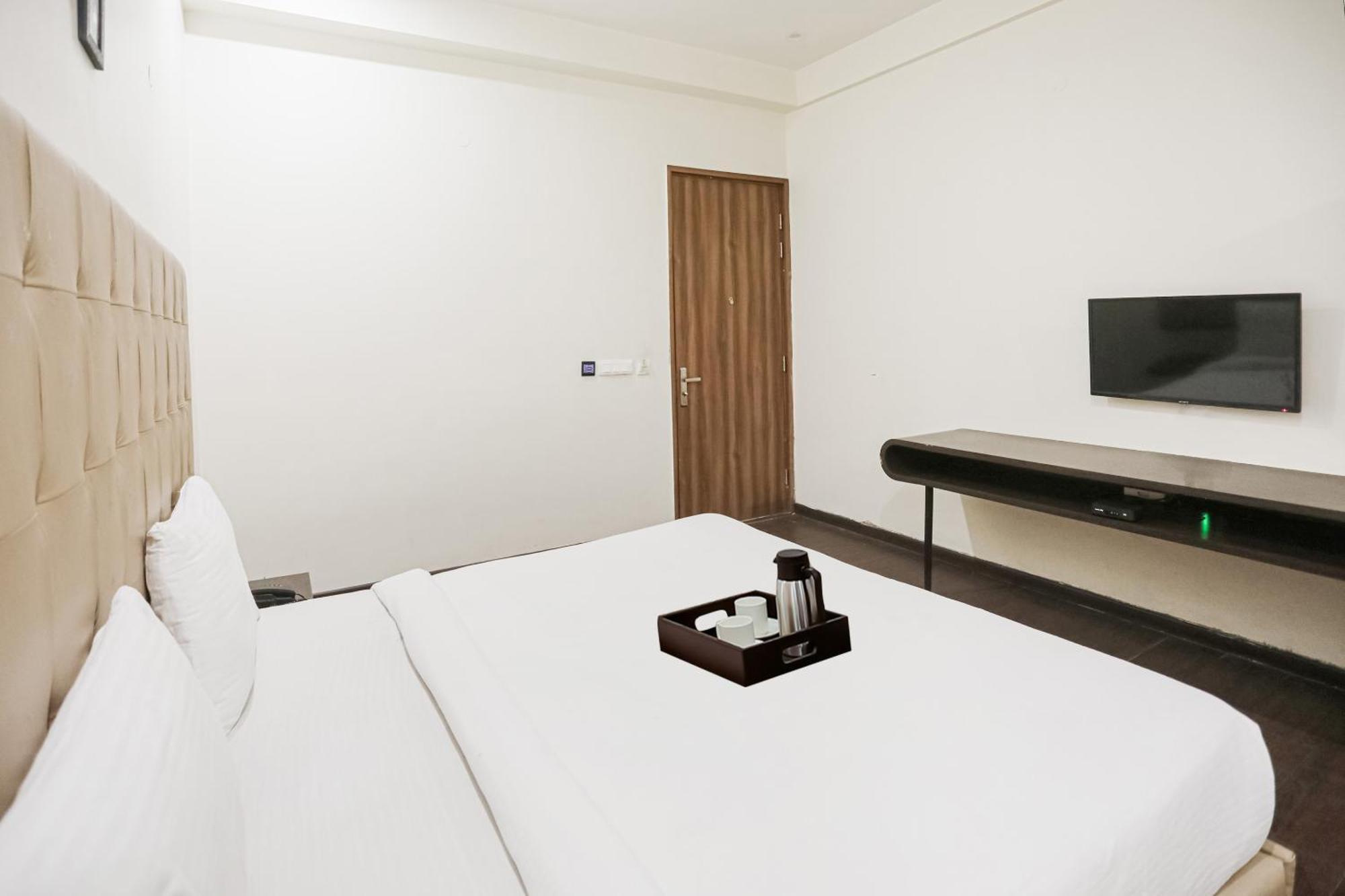 Hotel Townhouse The Amv 4*