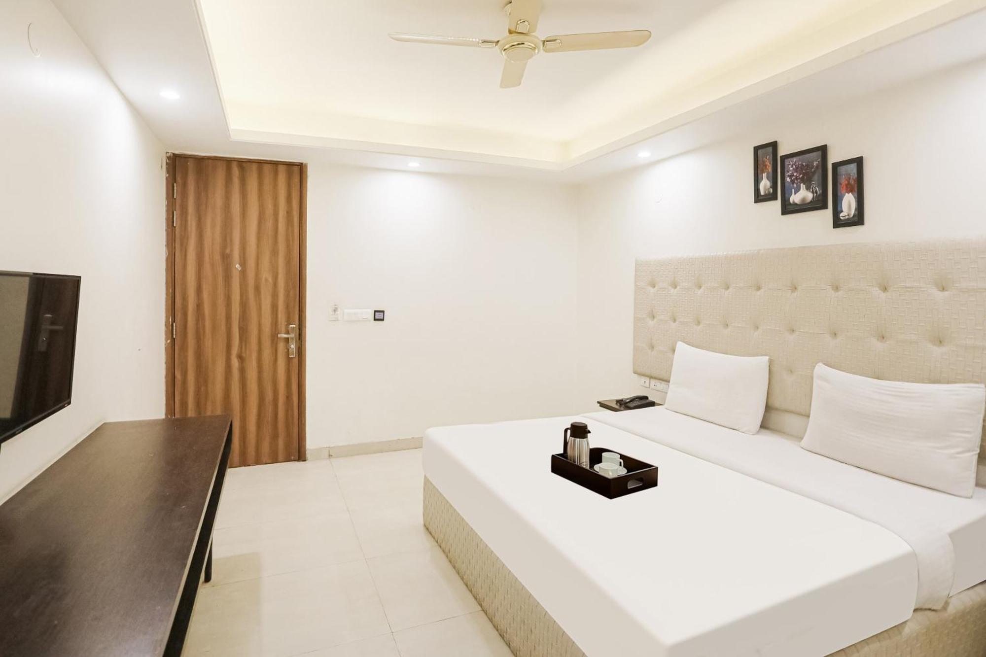 Hotel Townhouse The Amv 4*