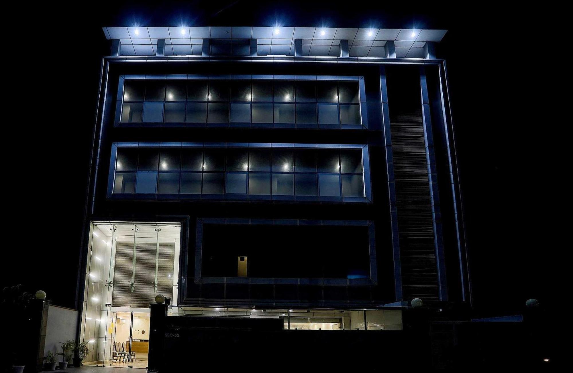 Townhouse The Amv 4*