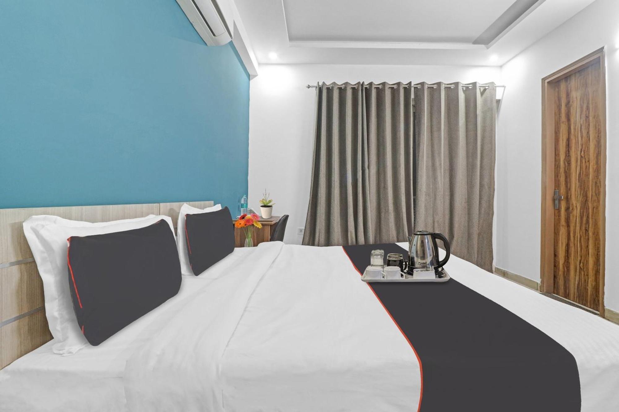 Capital O Maharaja Hotel 3*