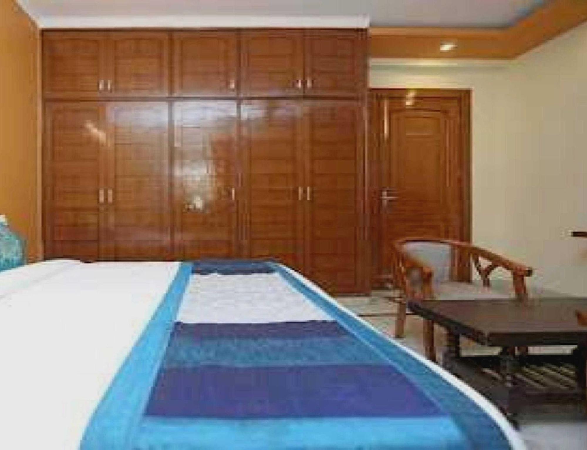 Hotel O Residency Gurgaon