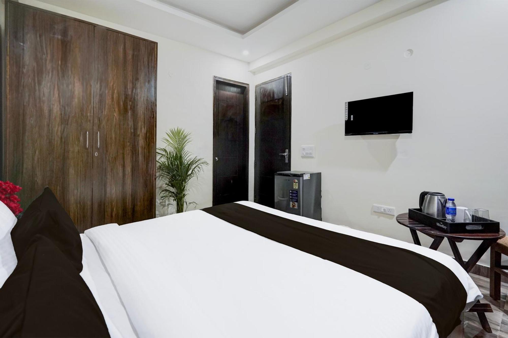 Townhouse Delight Hotel 4*