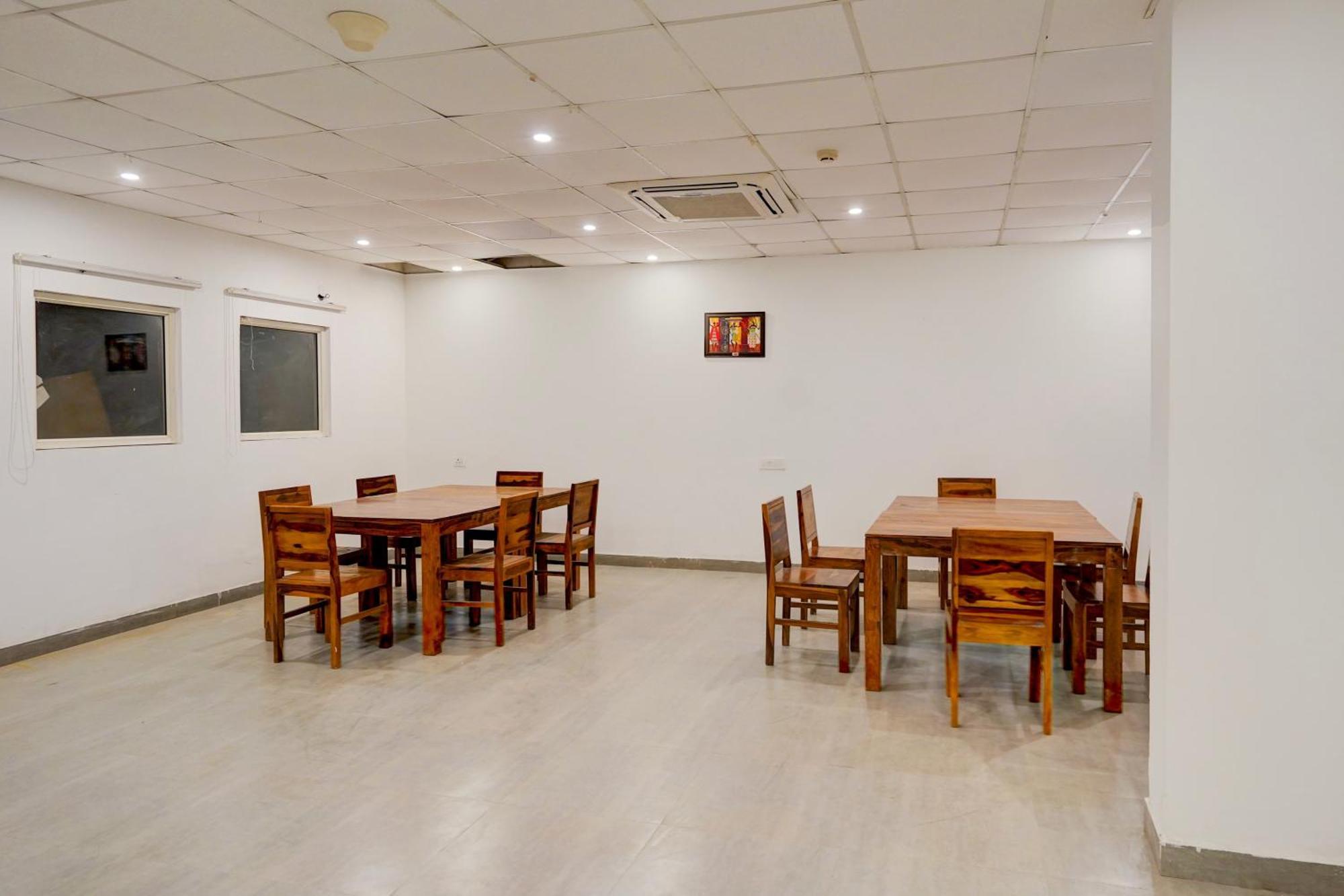 Townhouse Delight Hotel
