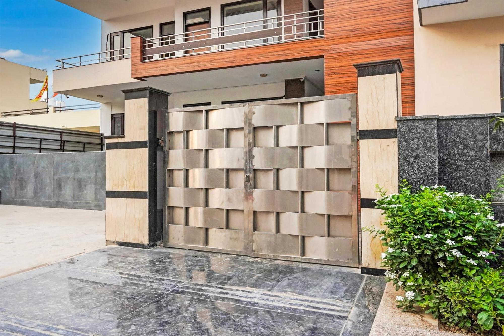 Townhouse Delight 4* Gurgaon