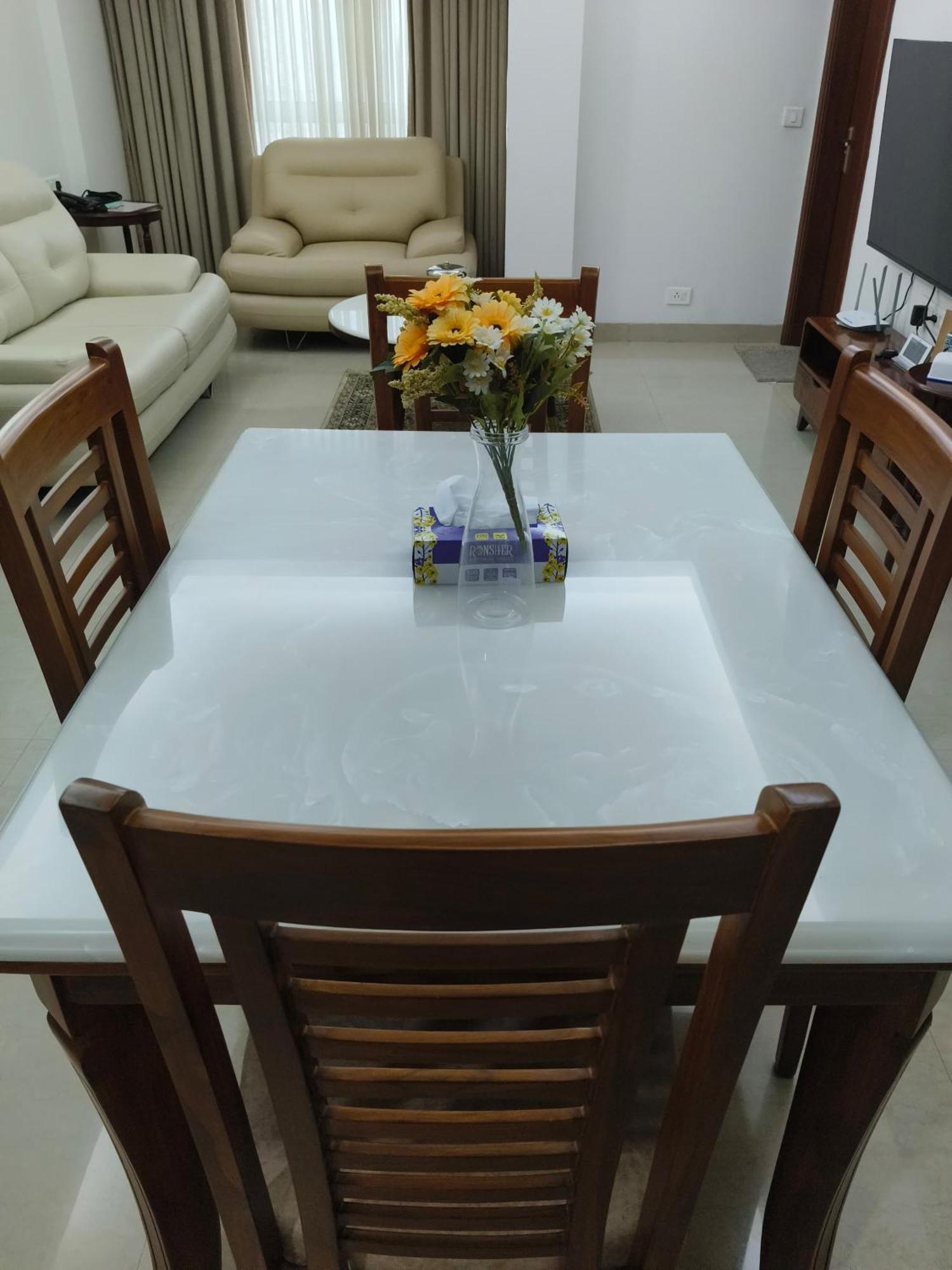 Luxury Living Expert Fully Furnished * Gurgaon