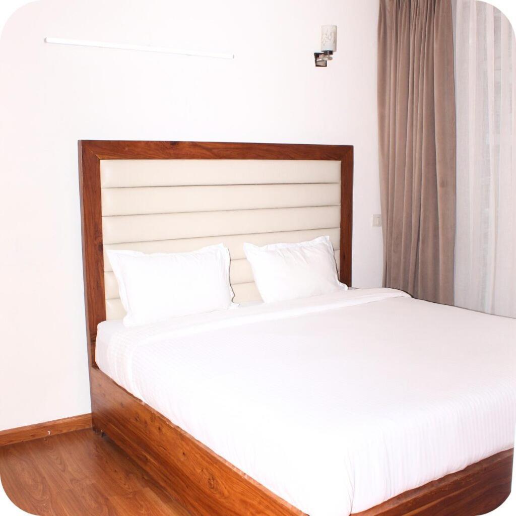 Luxury Living Expert Fully Furnished Gurgaon