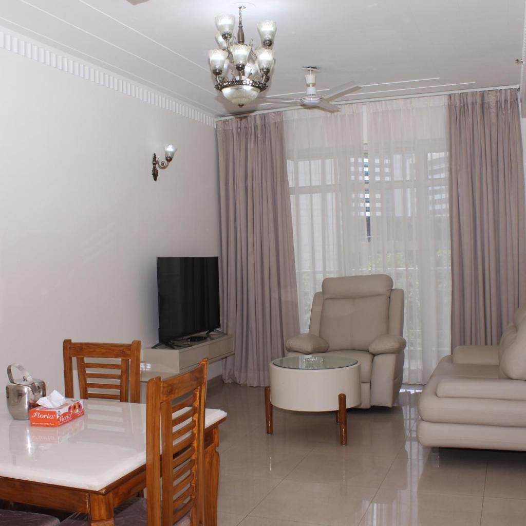 Luxury Living Expert Fully Furnished