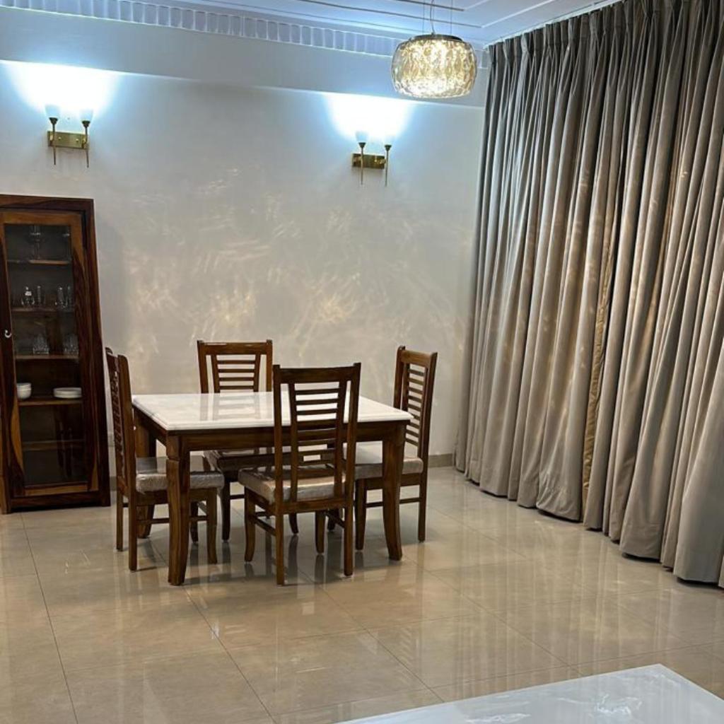 Apartment Luxury Living Expert Fully Furnished